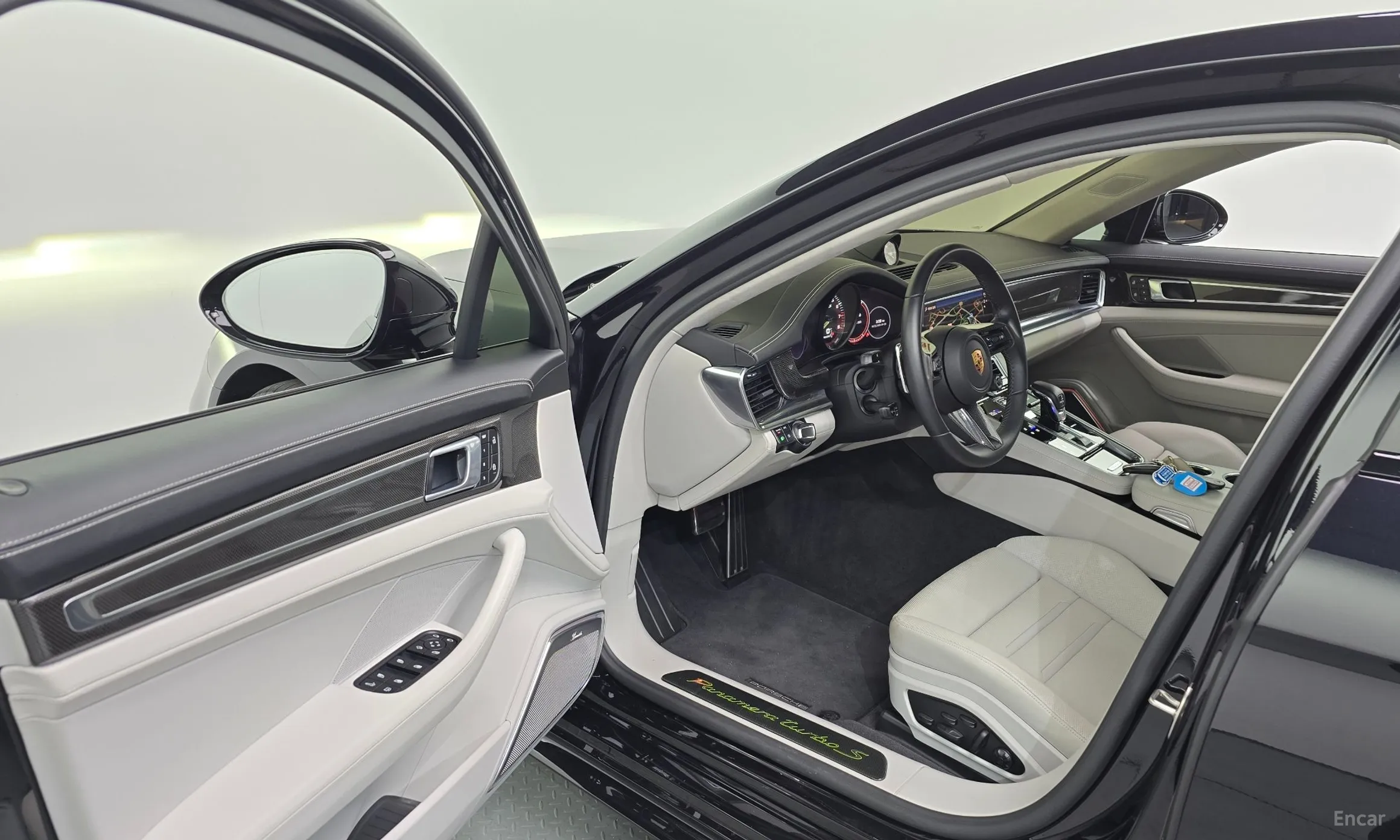 Porsche Panamera (971) превью 10