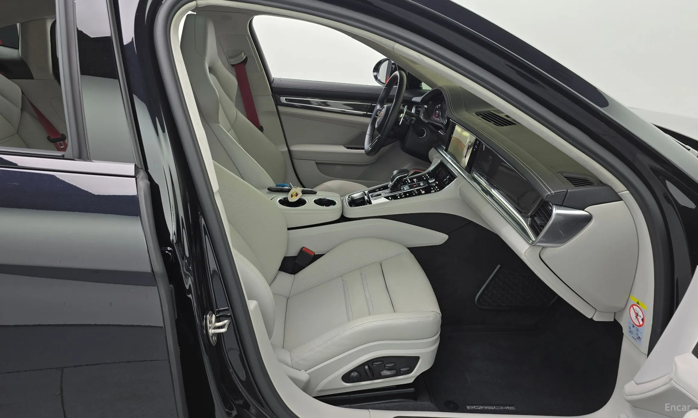 Porsche Panamera (971) превью 11