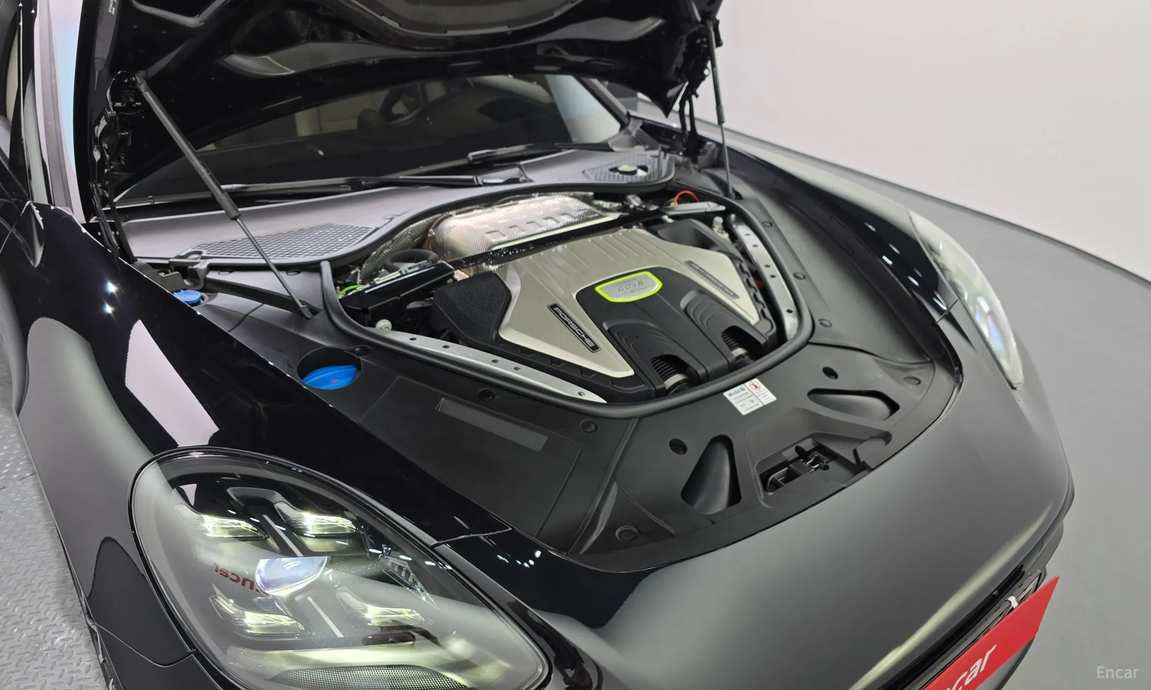 Porsche Panamera (971) превью 6