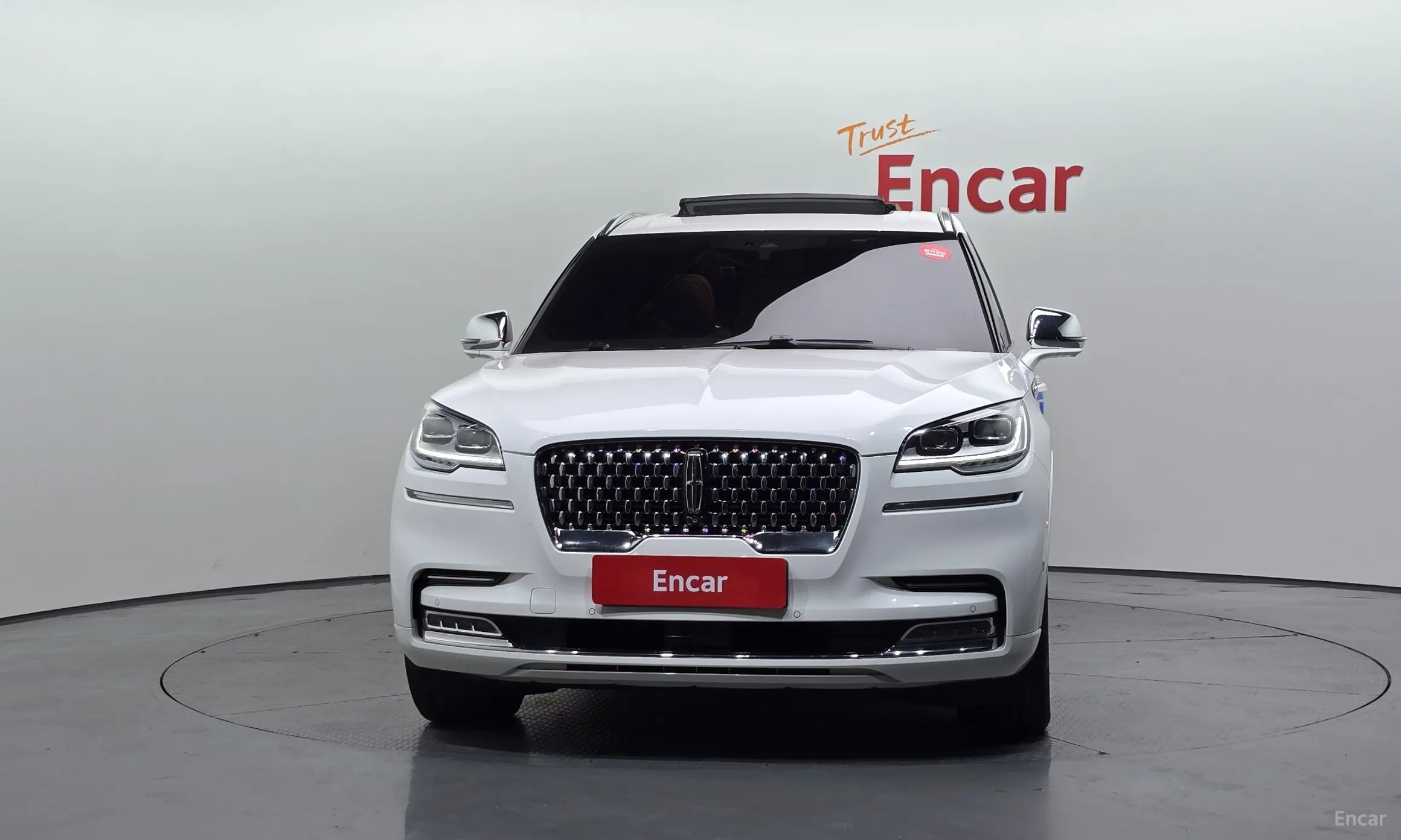 Lincoln Aviator 2nd Generation превью 3