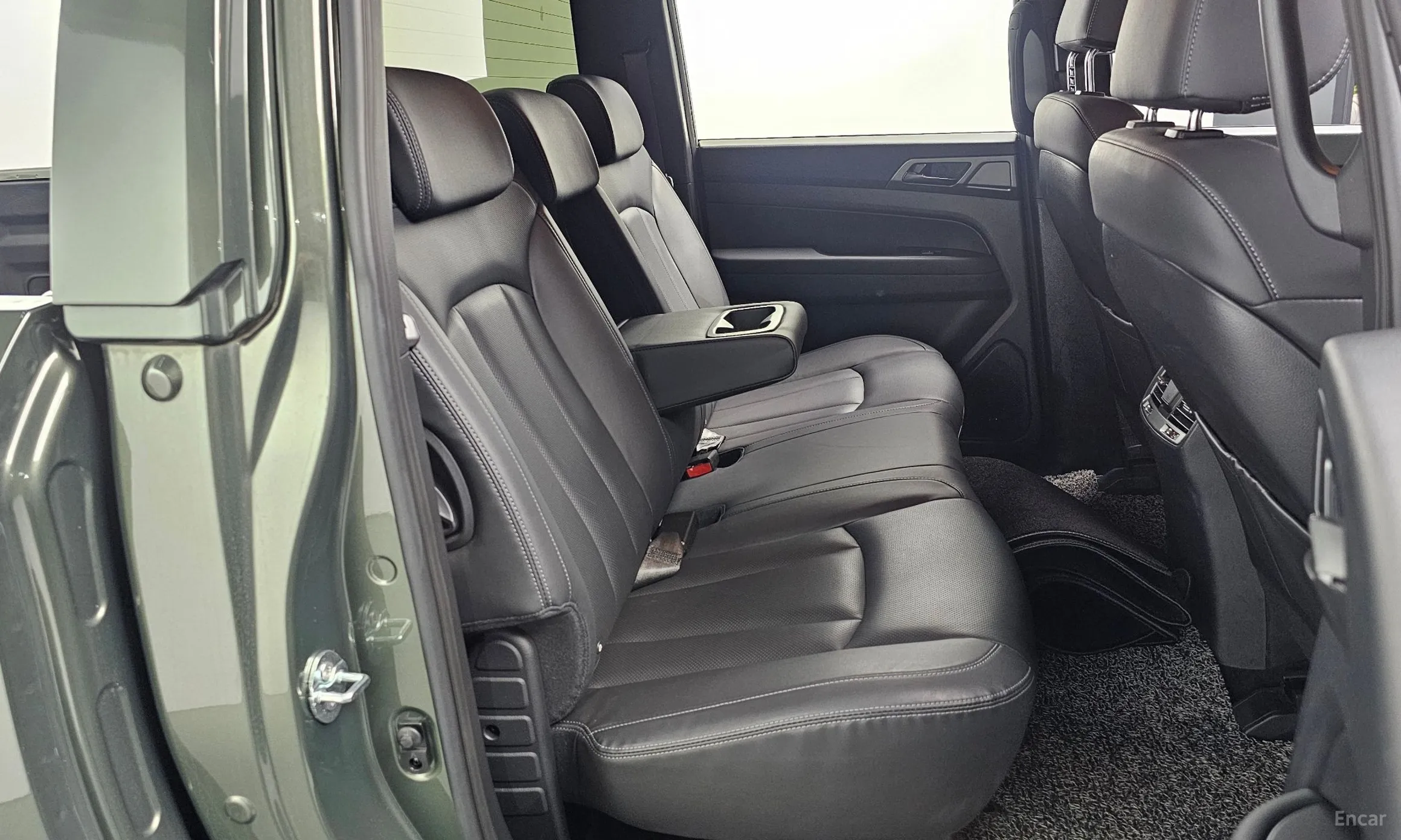 KG Mobility (SsangYong) Rexton Sports Khan превью 12