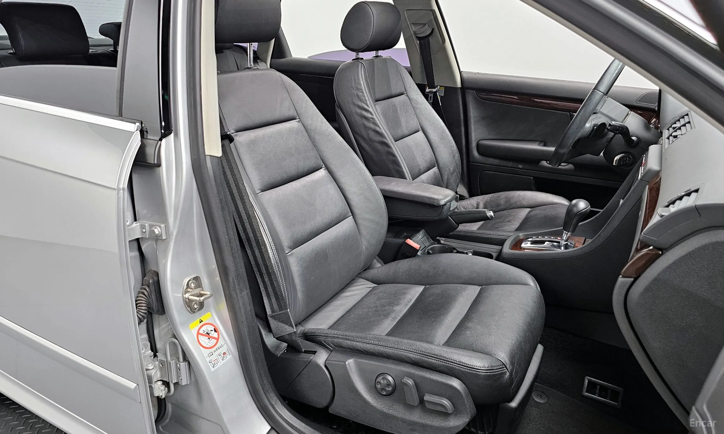 Audi New A4 превью 10