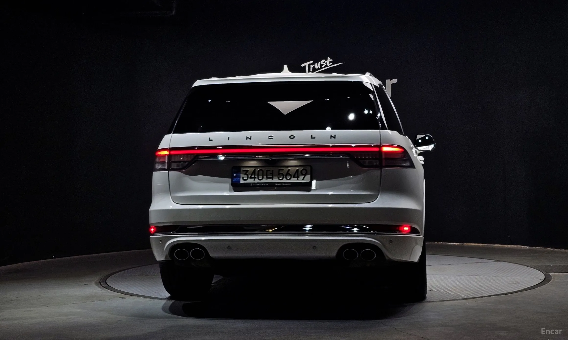 Lincoln Aviator 2nd Generation превью 4
