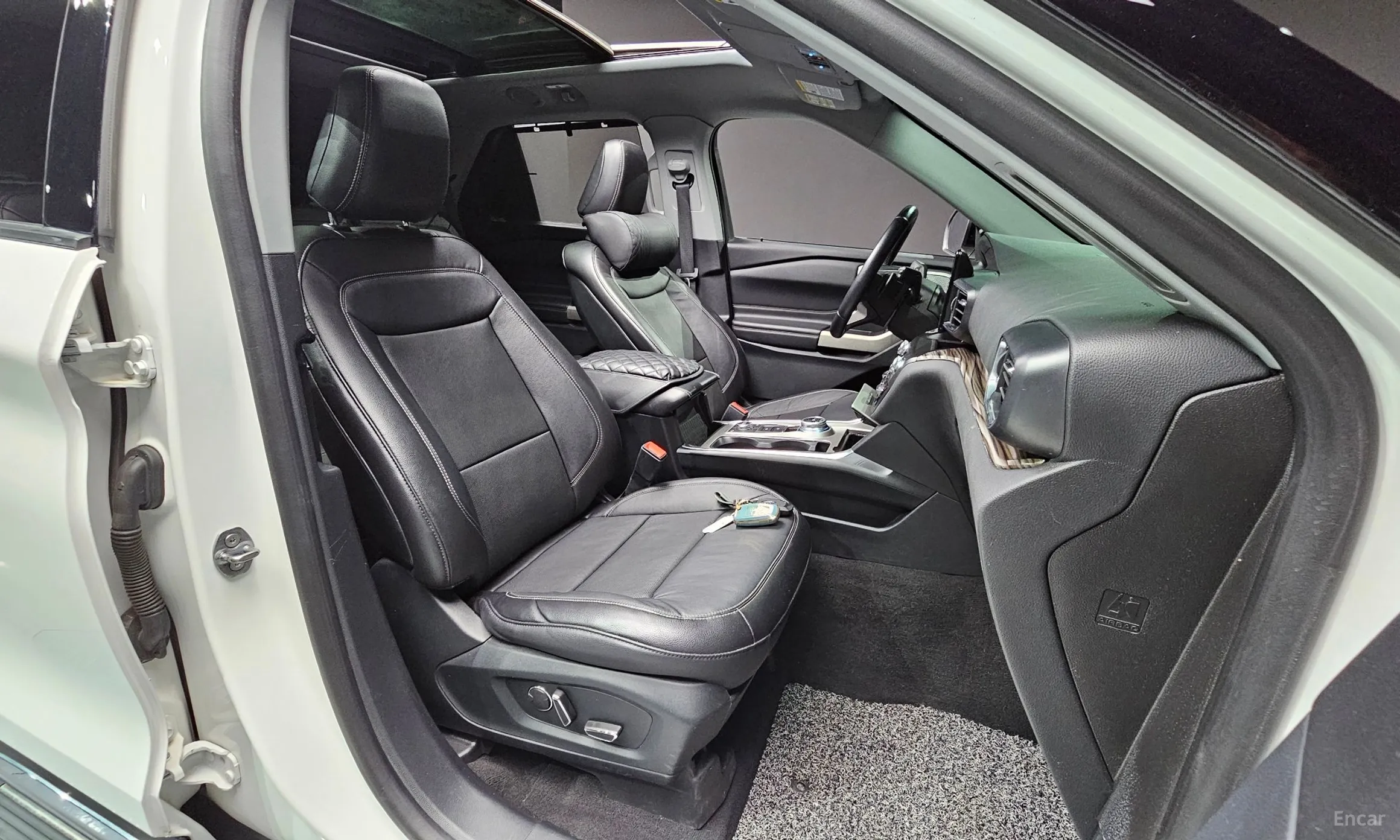 Ford Explorer 6th Generation превью 10