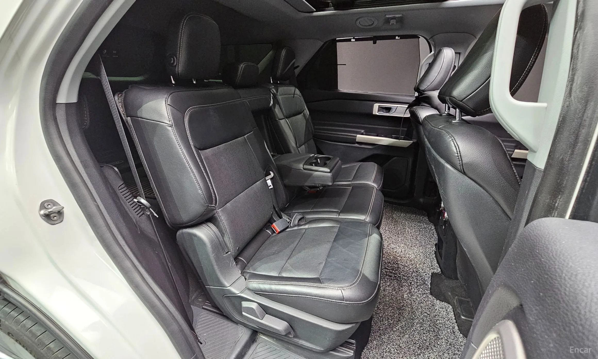 Ford Explorer 6th Generation превью 19