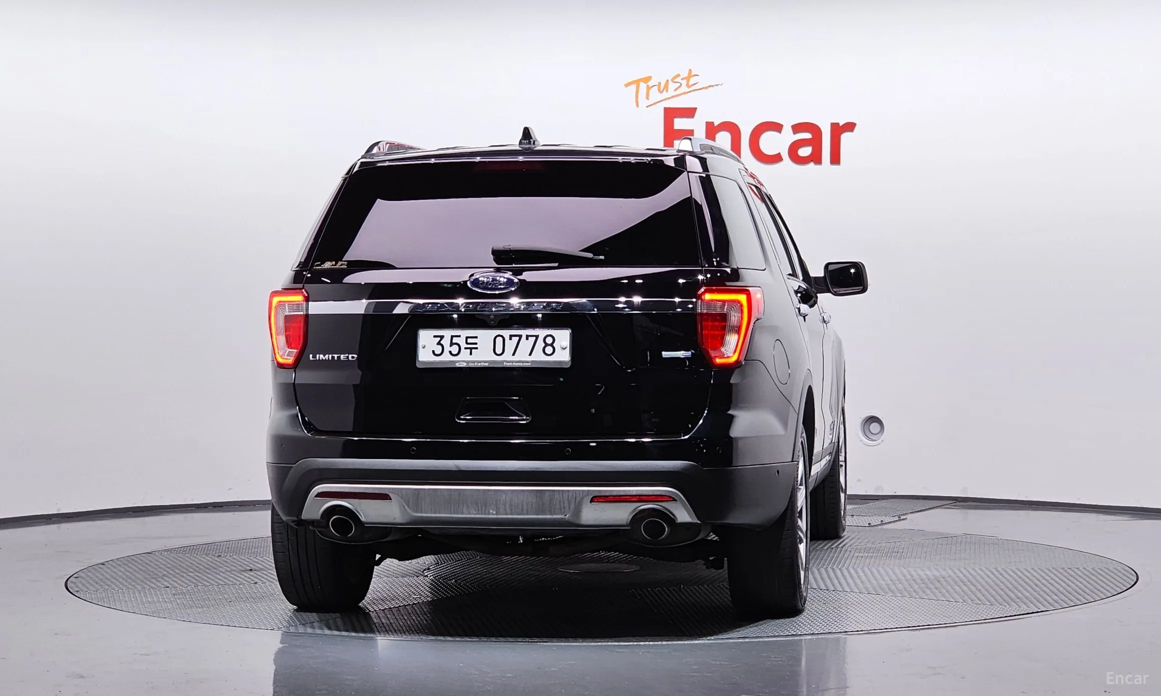 Ford Explorer превью 4
