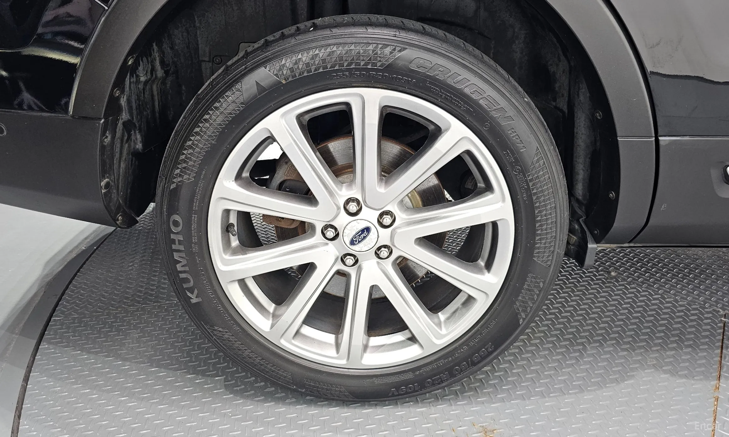 Ford Explorer превью 5