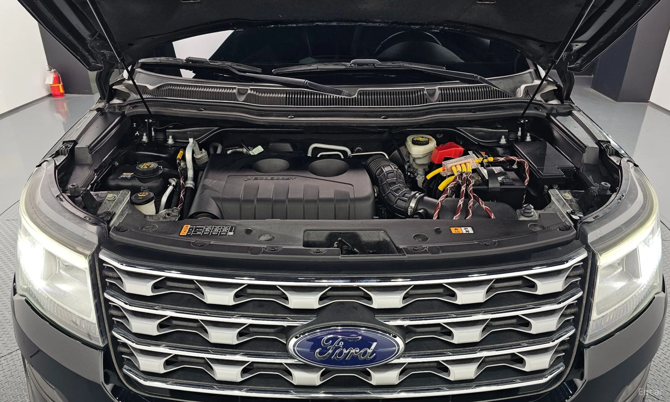 Ford Explorer превью 6