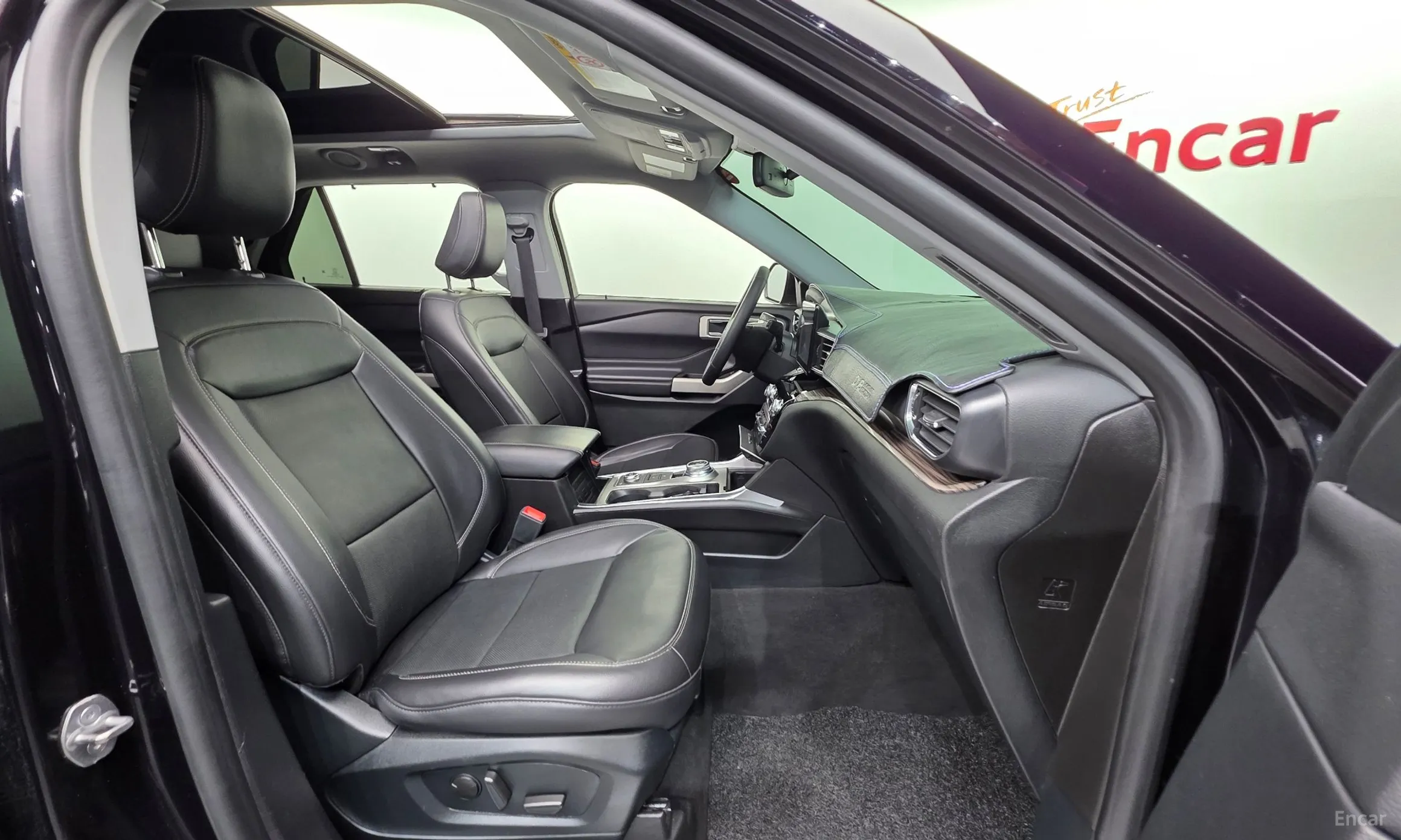 Ford Explorer 6th Generation превью 10