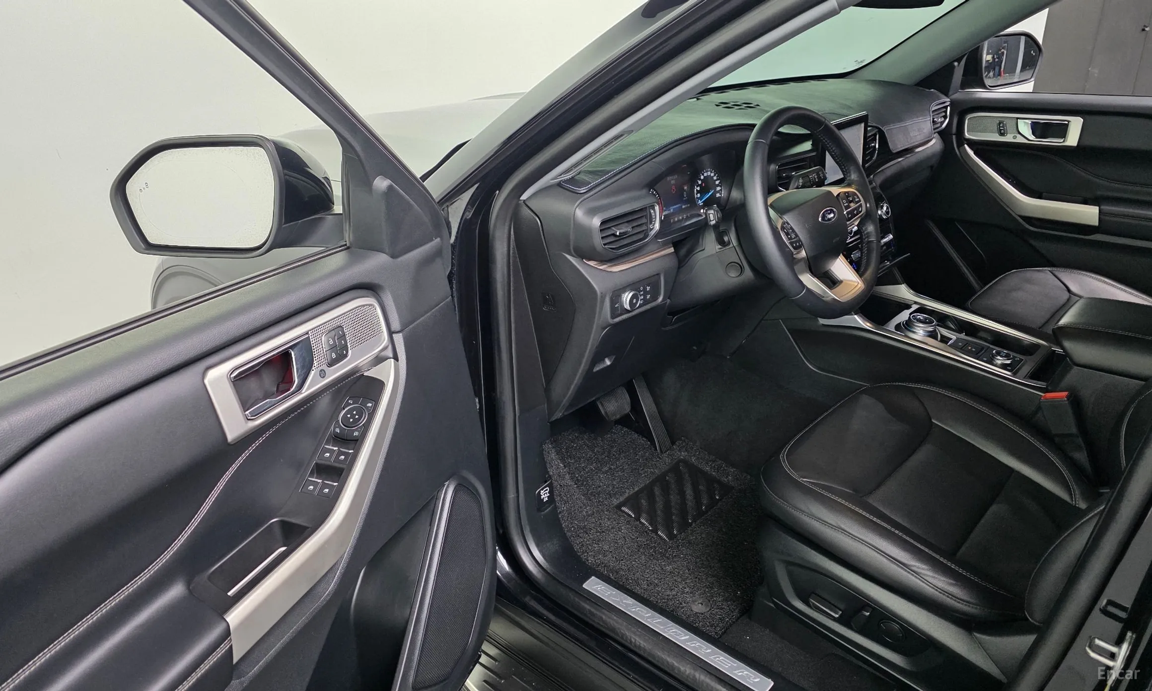 Ford Explorer 6th Generation превью 12