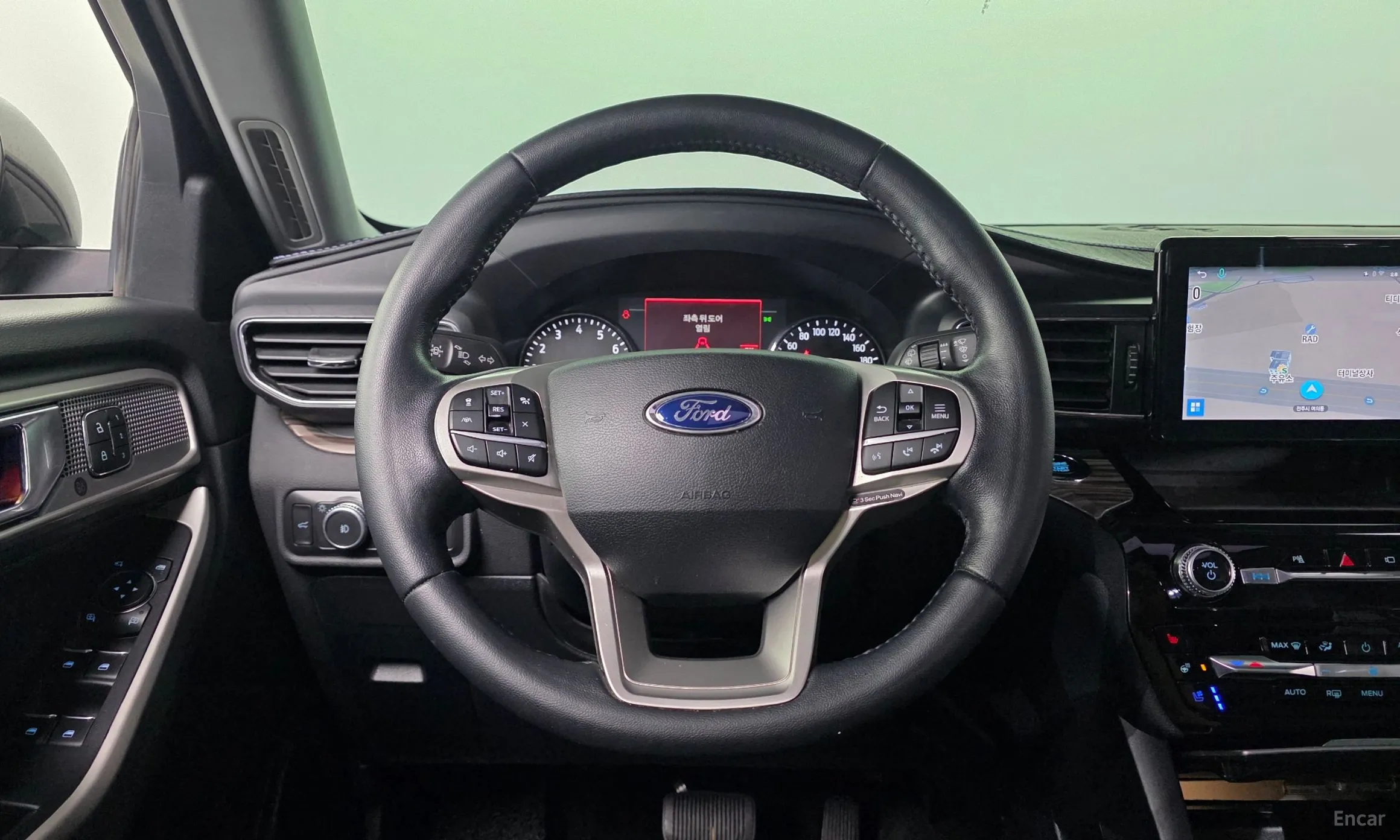 Ford Explorer 6th Generation превью 14