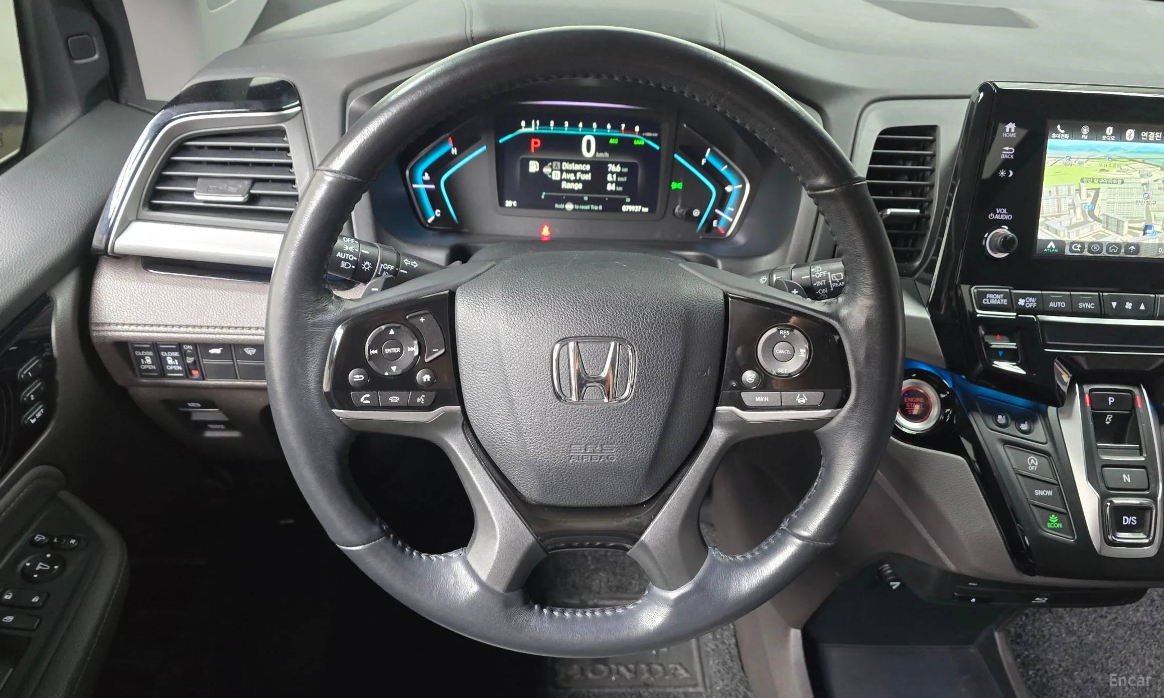 Honda Odyssey превью 13