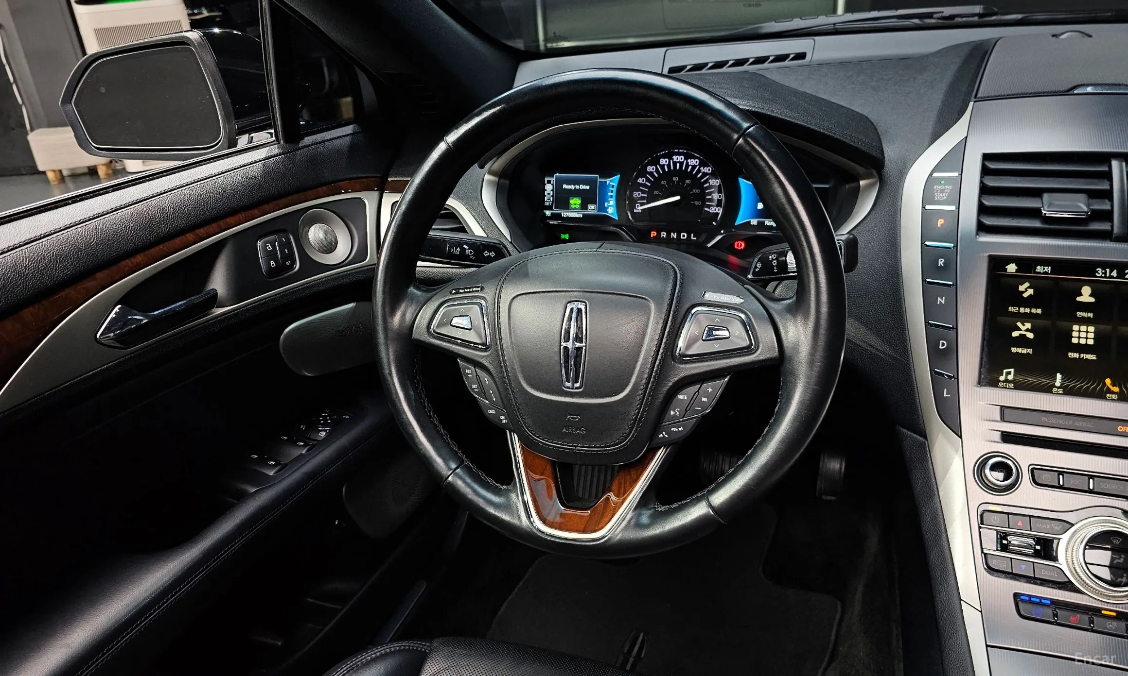 Lincoln New MKZ превью 13