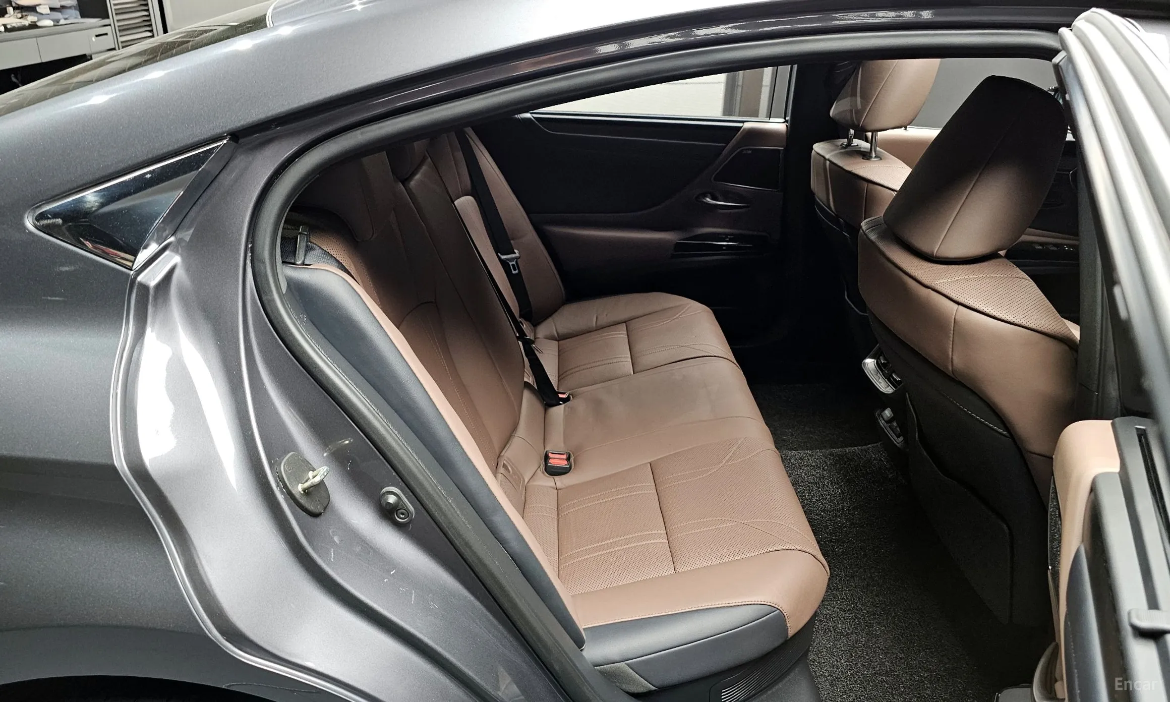 Lexus ES300h 7th Generation превью 11