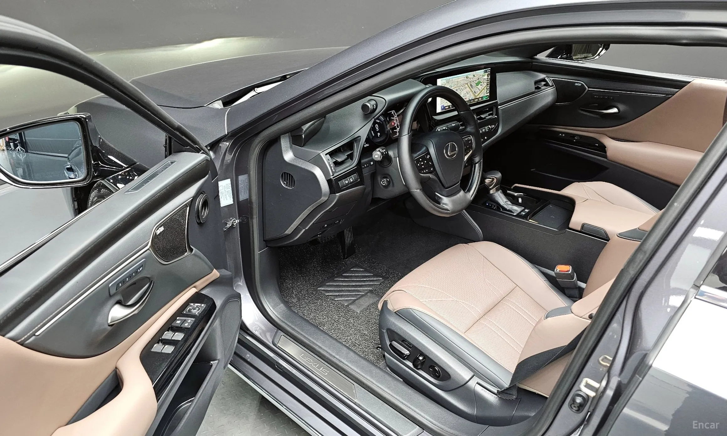 Lexus ES300h 7th Generation превью 12