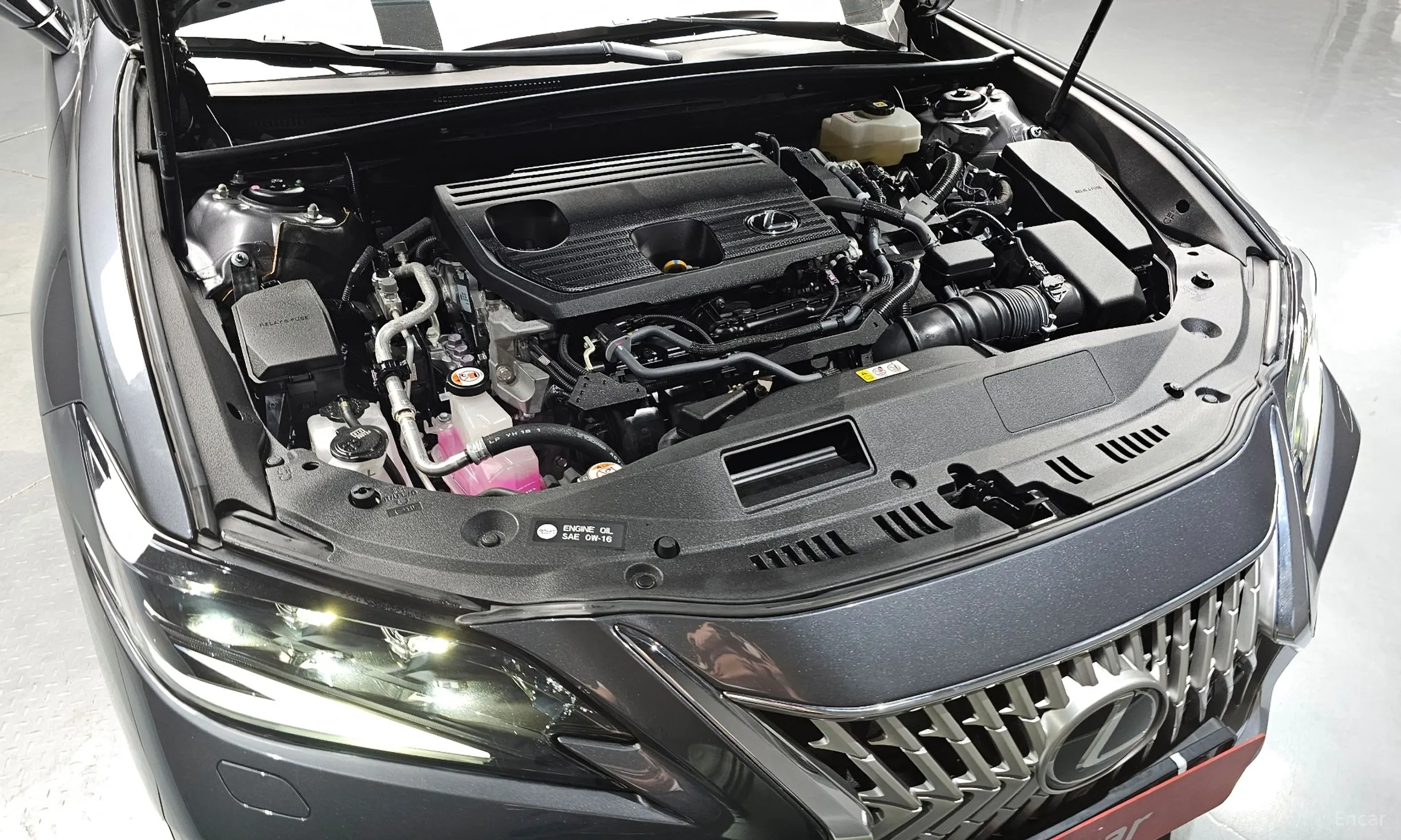 Lexus ES300h 7th Generation превью 6