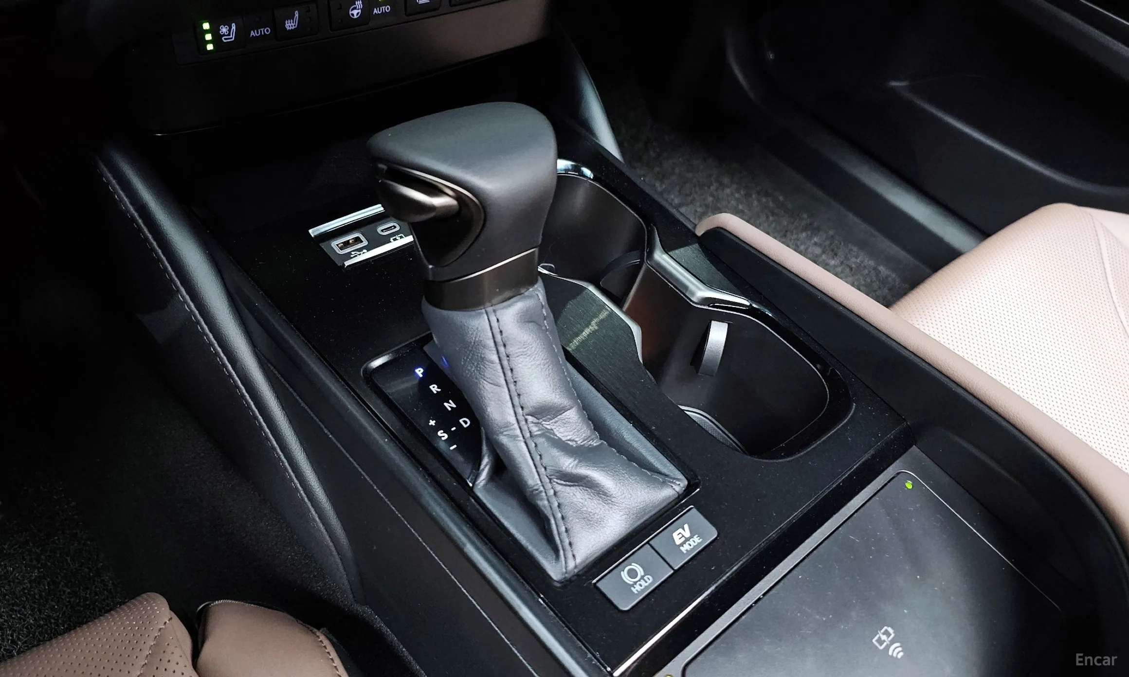 Lexus ES300h 7th Generation превью 9