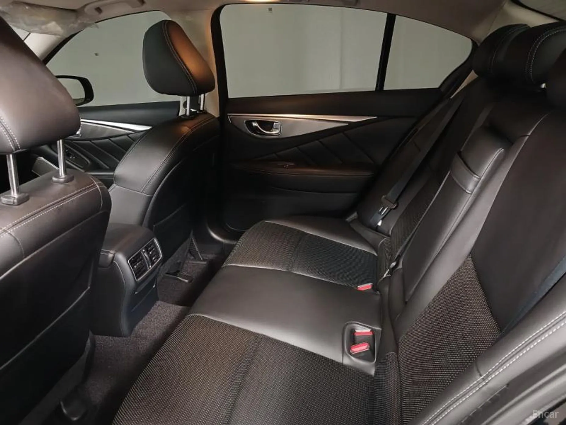 Infiniti Q50 превью 8