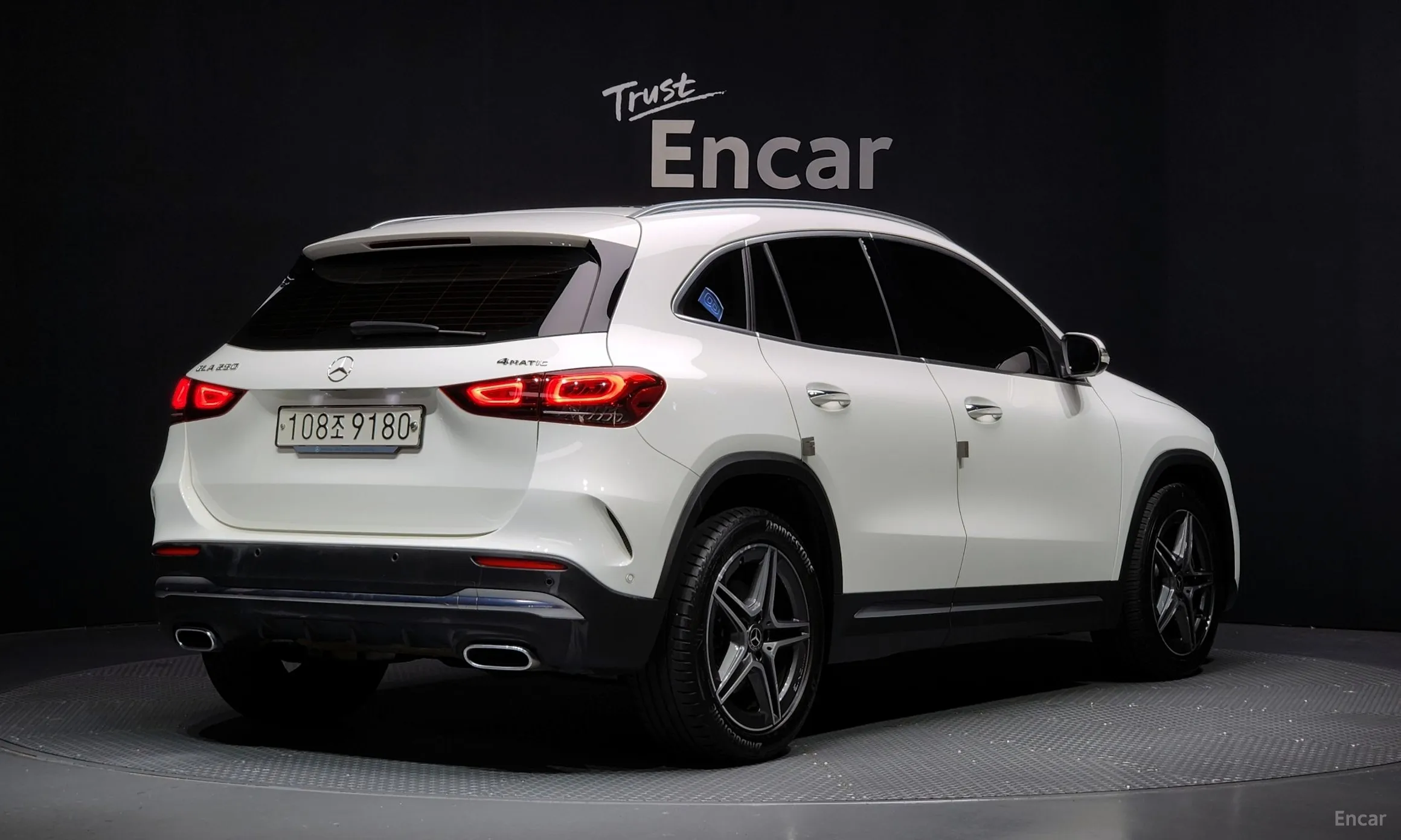 Mercedes Benz GLA-Class H247