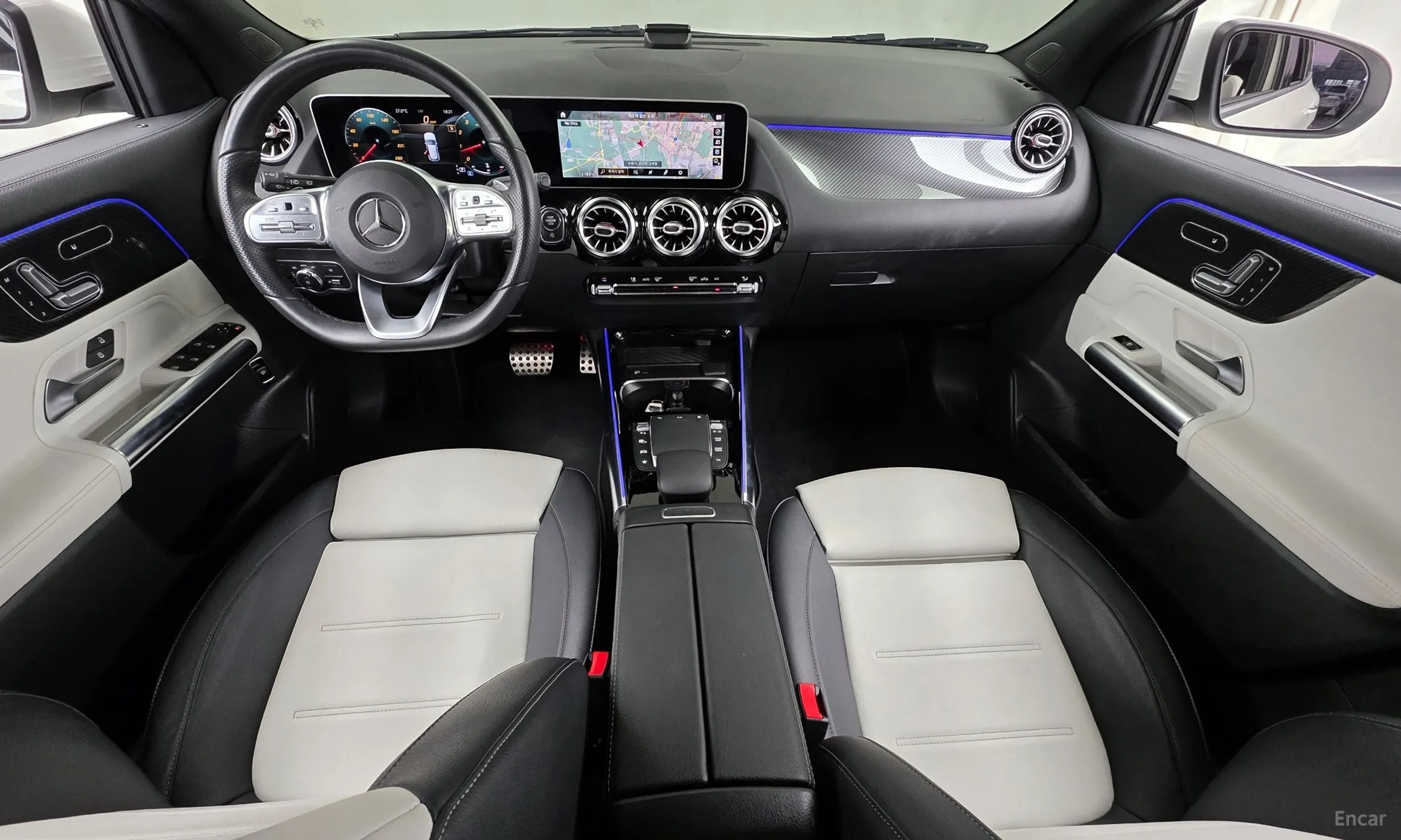 Mercedes Benz GLA-Class H247 превью 7