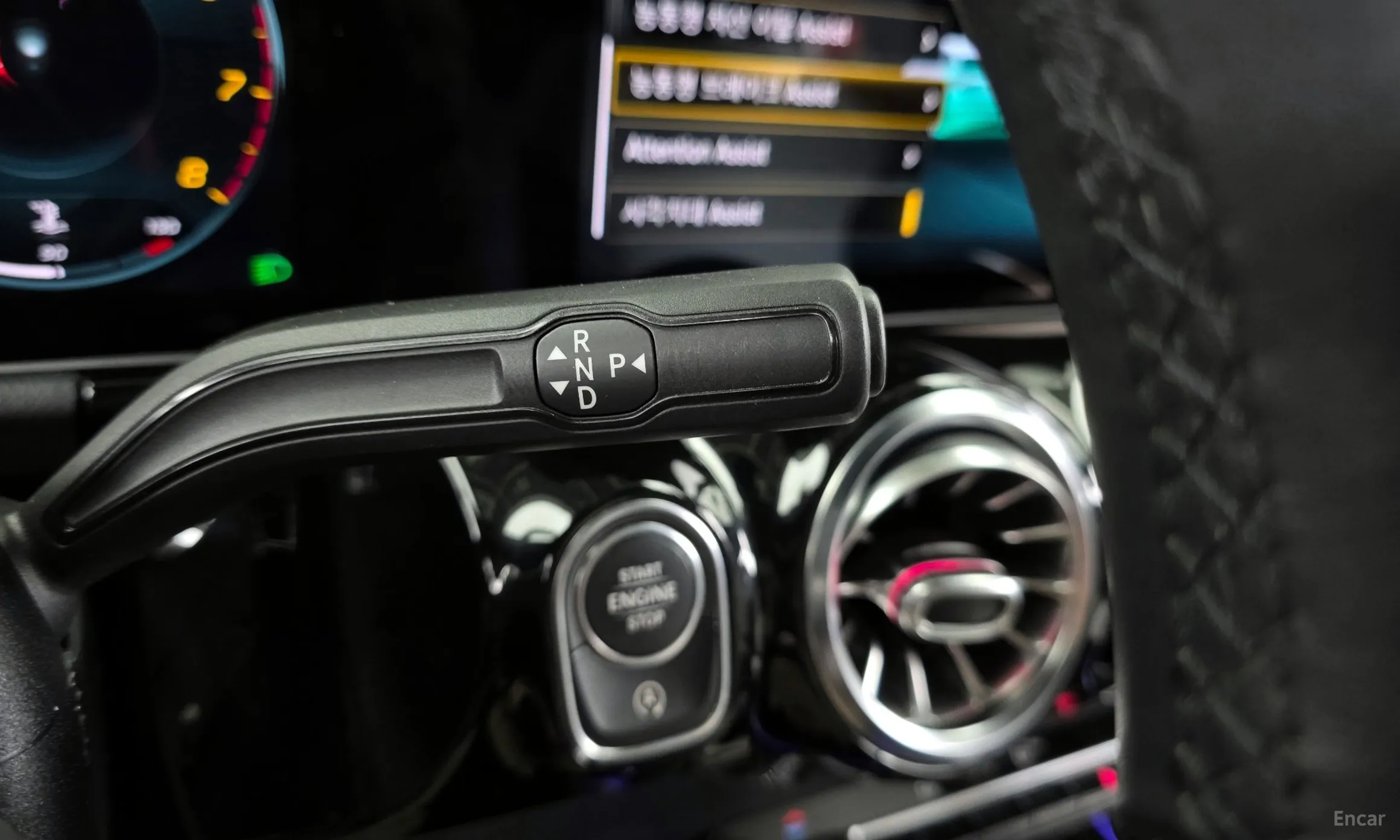 Mercedes Benz GLA-Class H247 превью 9