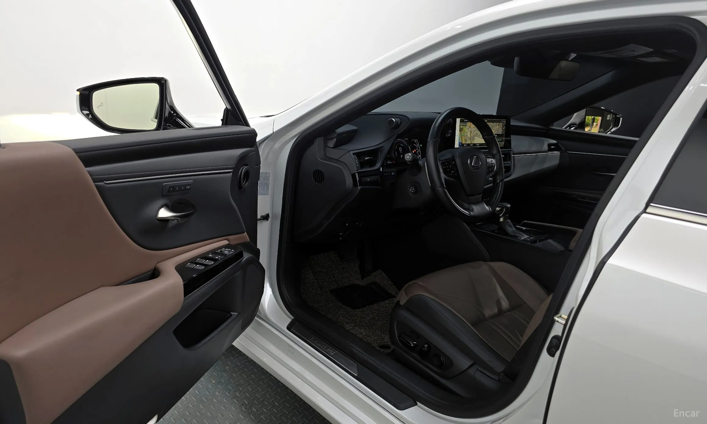 Lexus ES300h 7th Generation превью 11