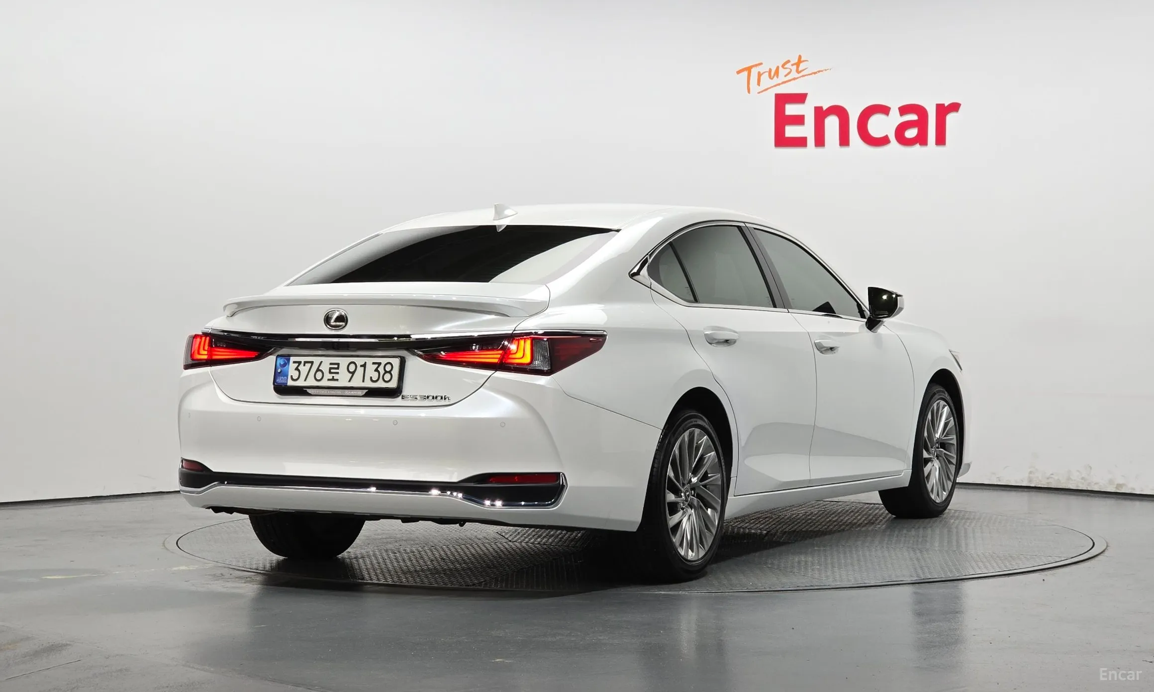 Lexus ES300h 7th Generation