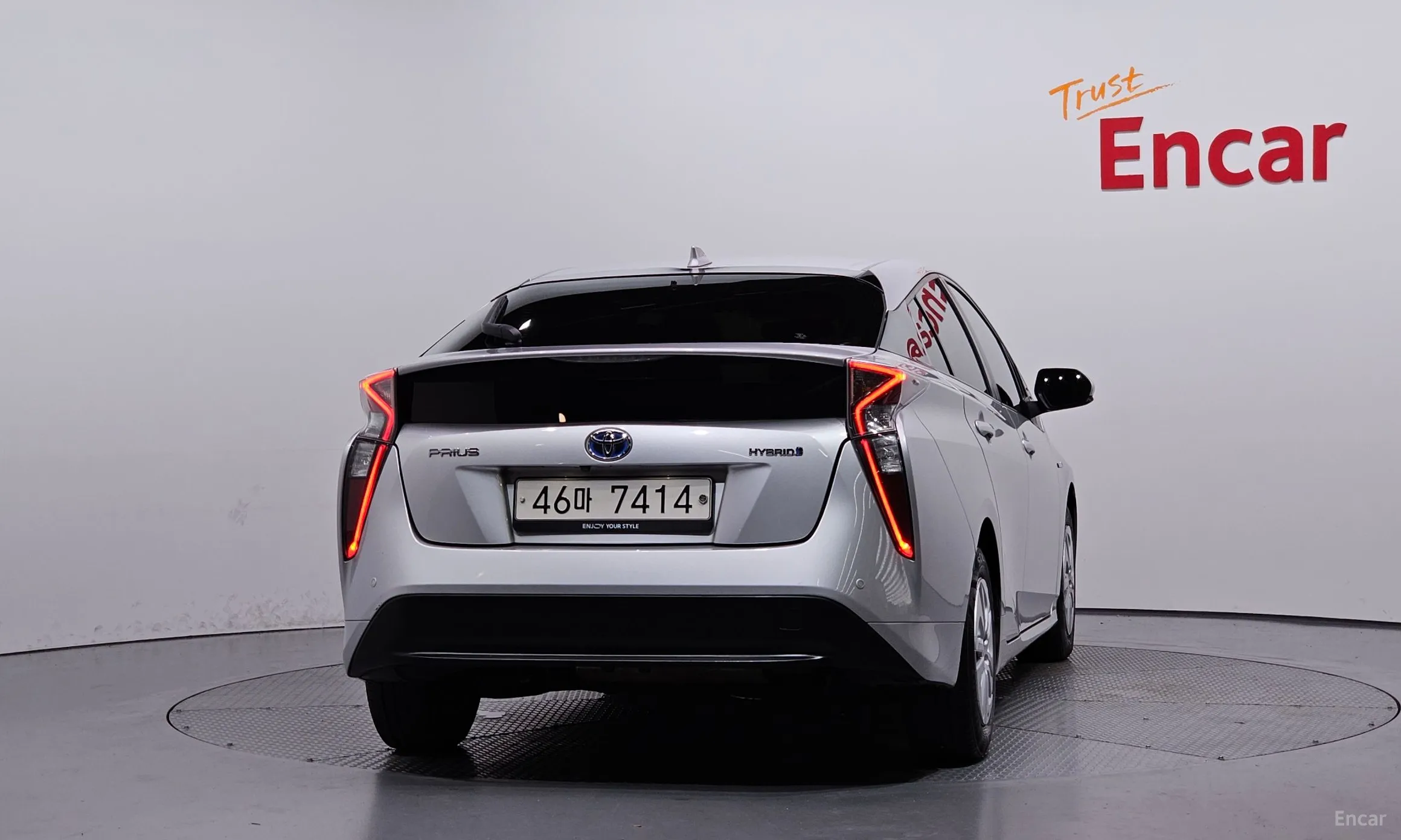 Toyota Prius 4th Generation превью 4