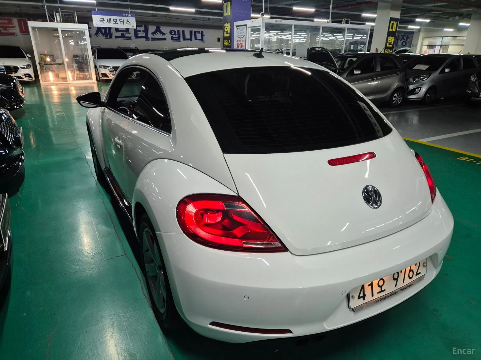 Volkswagen The Beetle превью 5