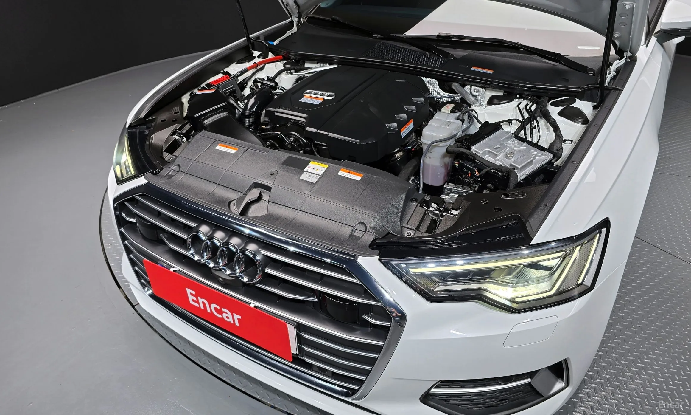 Audi A6 (C8) превью 6