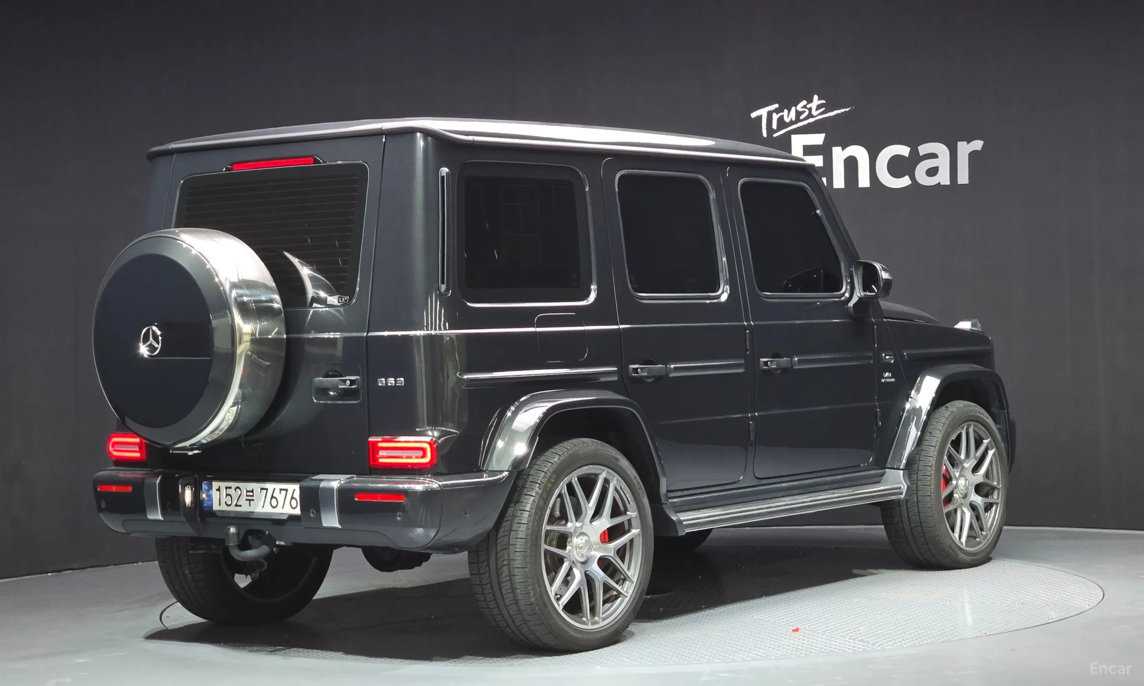 Mercedes Benz G-Class W463b