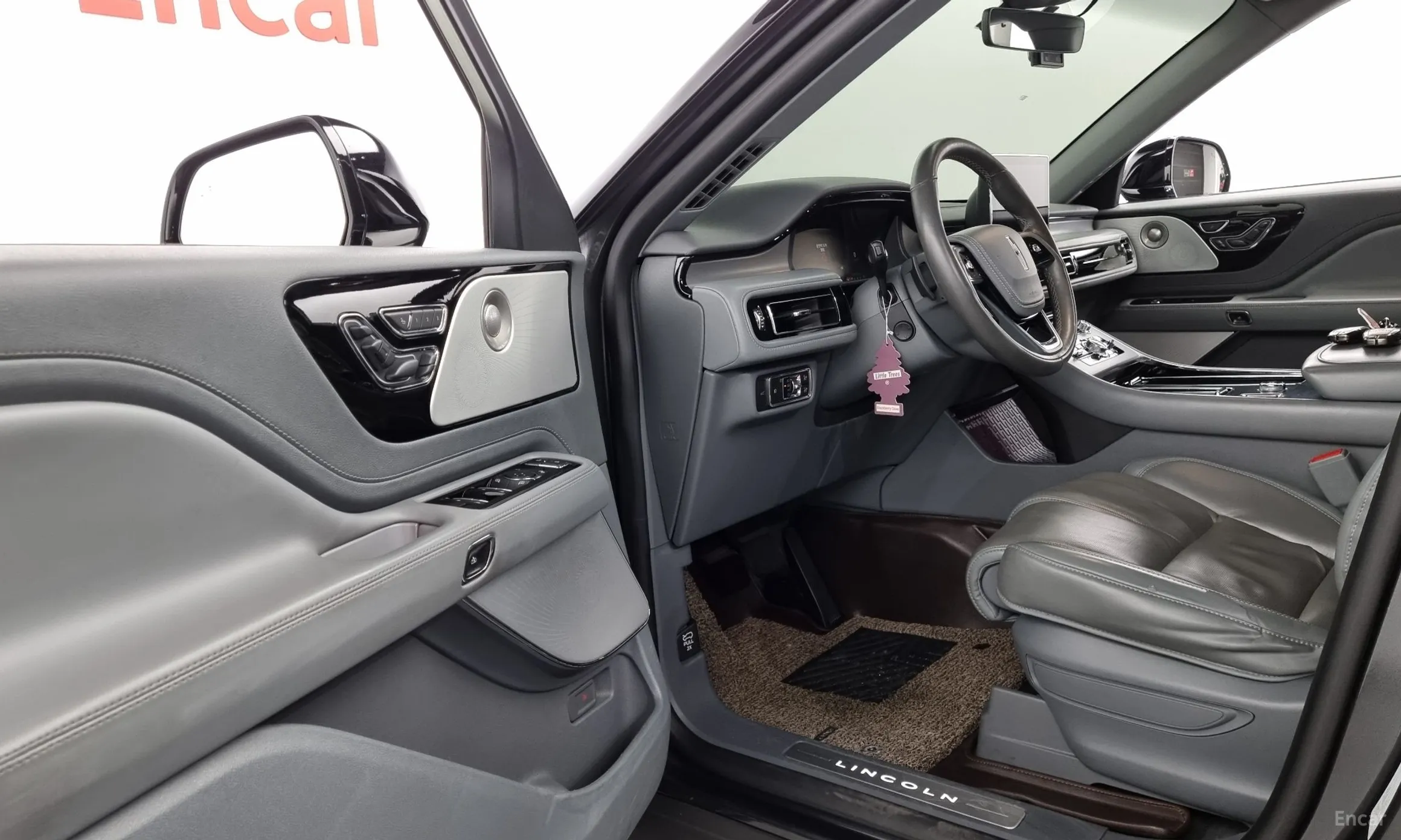 Lincoln Aviator 2nd Generation превью 10