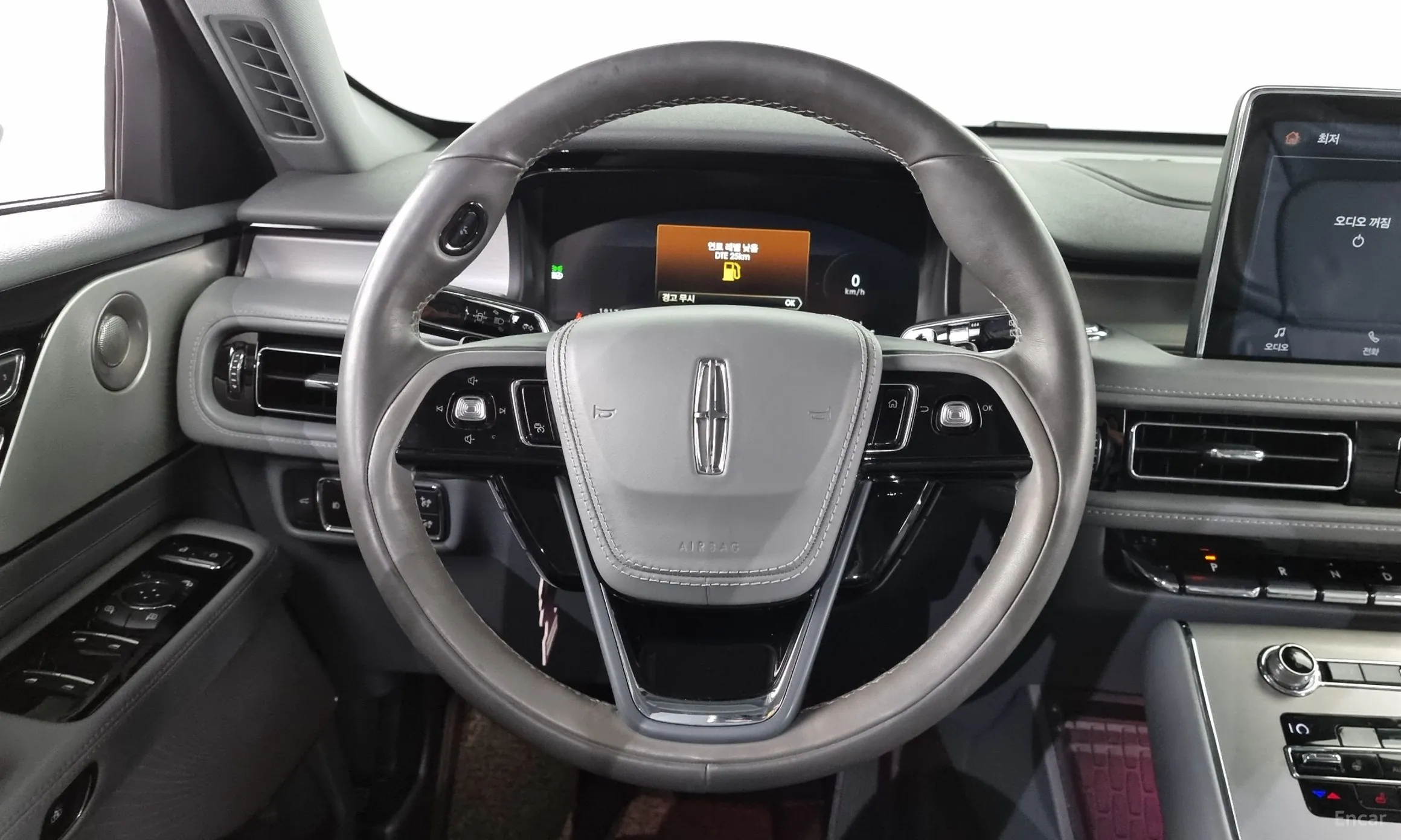 Lincoln Aviator 2nd Generation превью 13