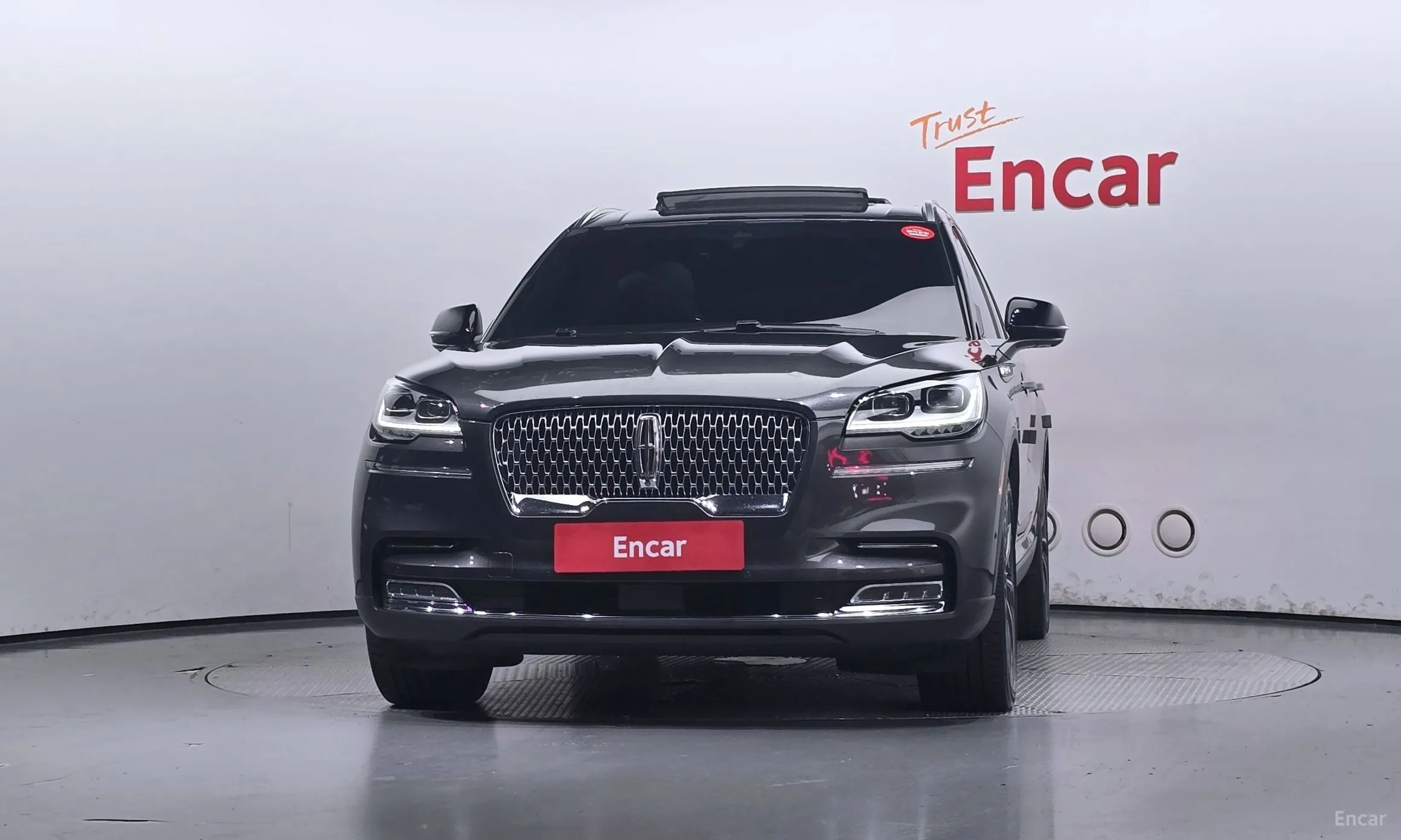 Lincoln Aviator 2nd Generation превью 3
