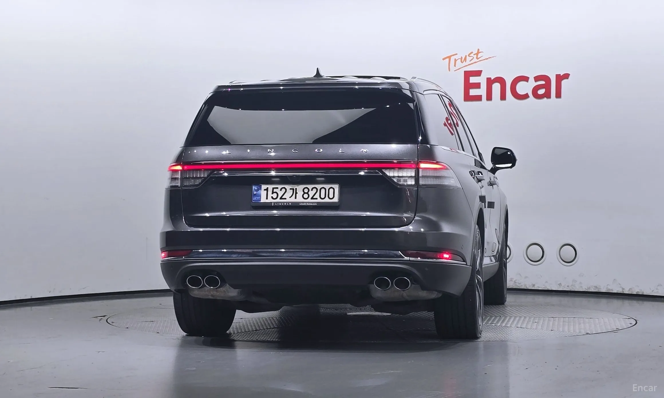 Lincoln Aviator 2nd Generation превью 4