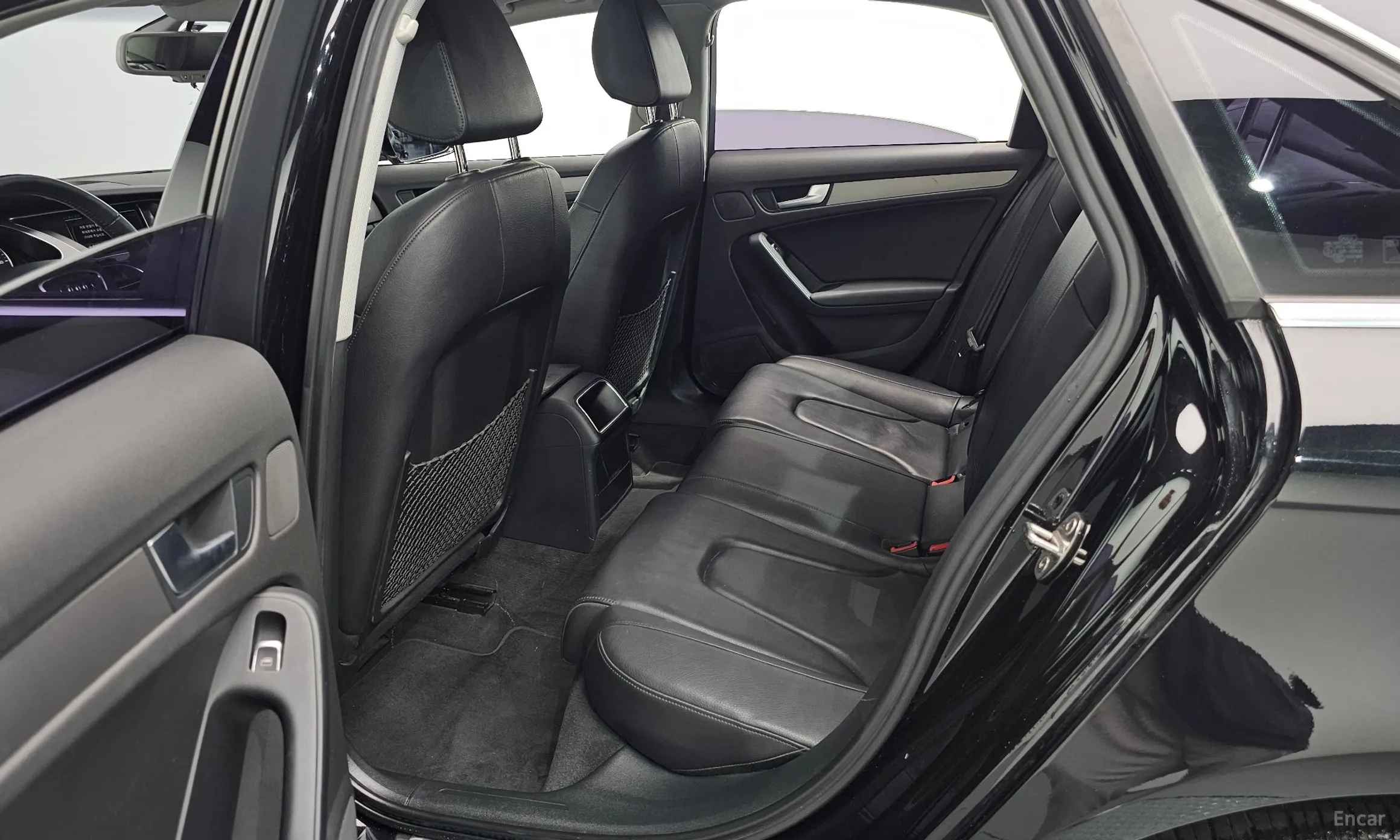Audi New A4 превью 12