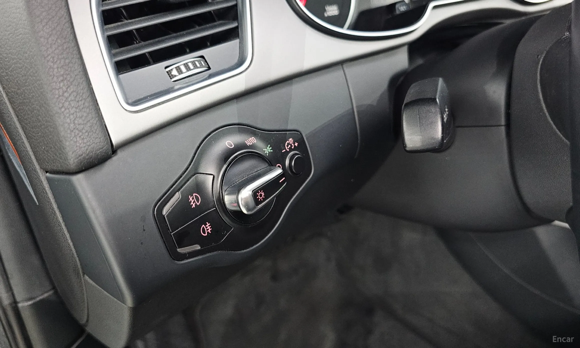 Audi New A4 превью 18