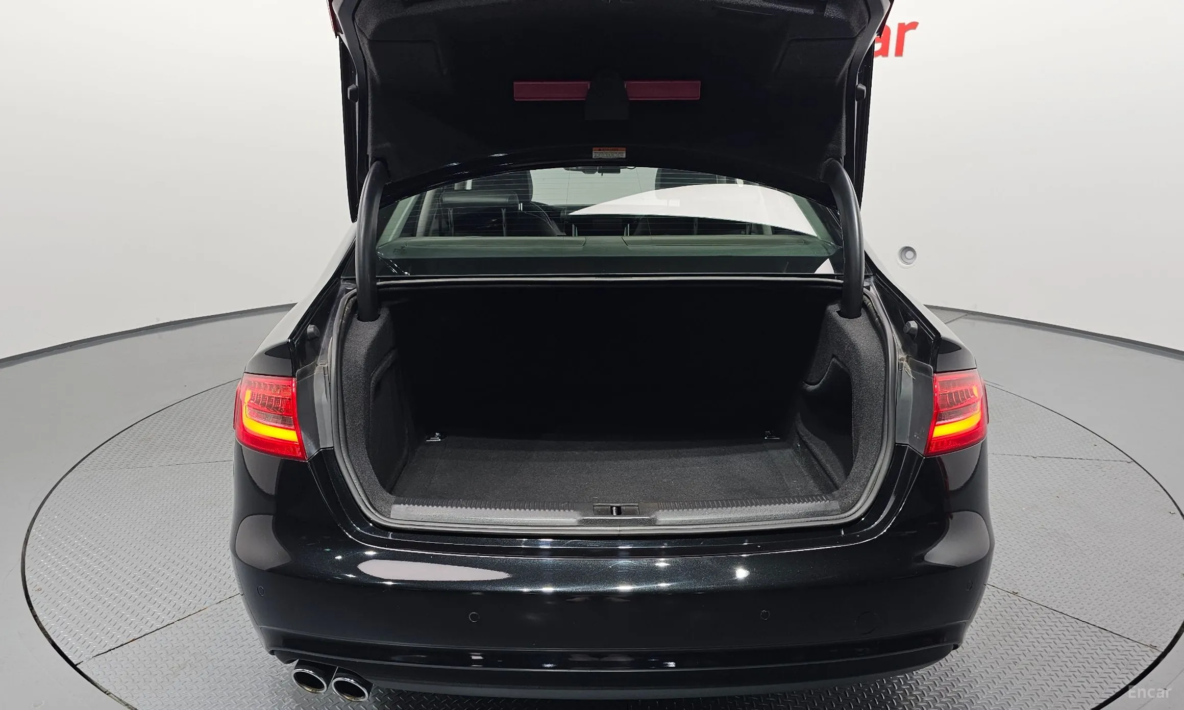 Audi New A4 превью 20