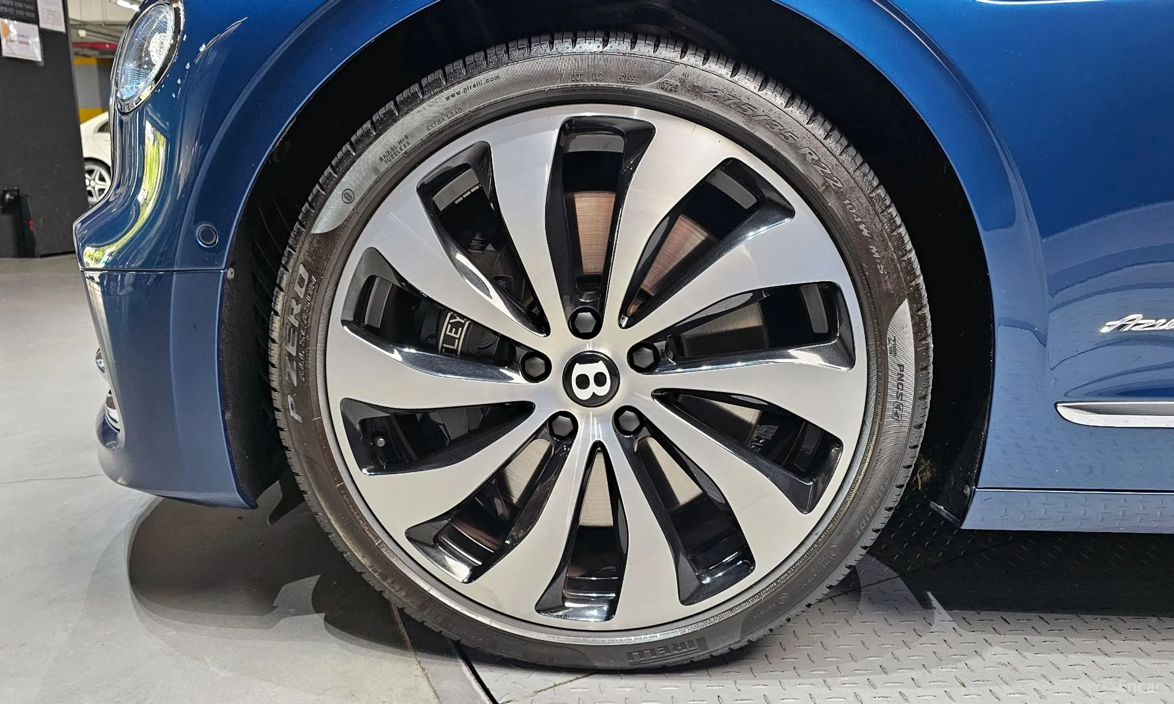 Bentley Flying Spur 3rd Generation превью 5