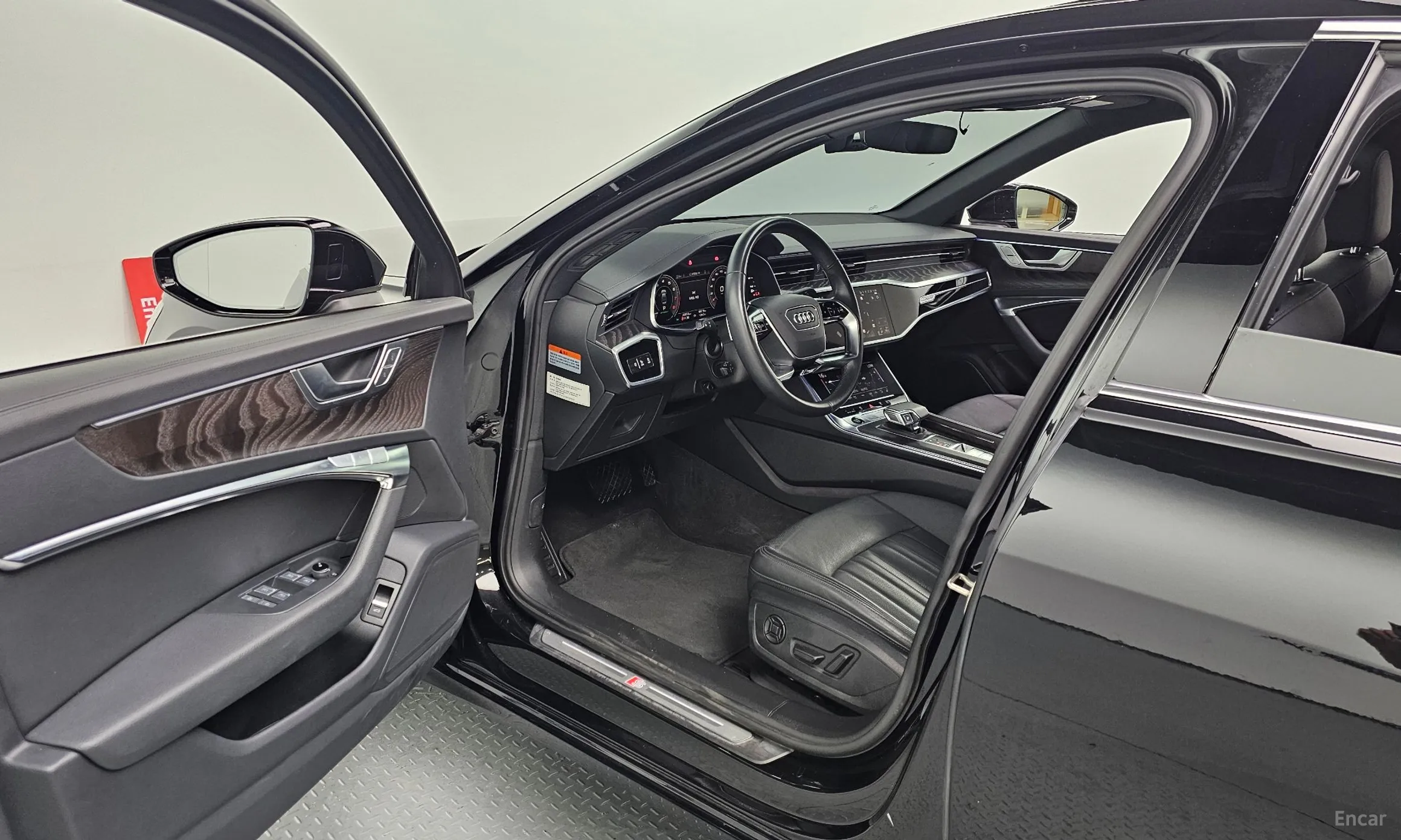 Audi A6 (C8) превью 10