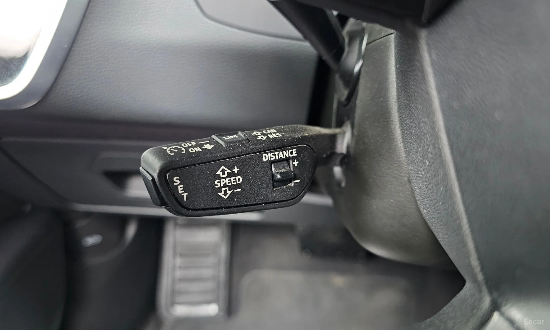 Audi A6 (C8) превью 13