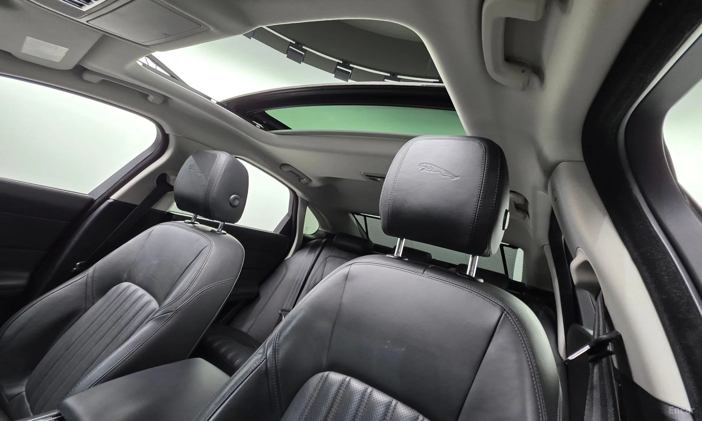 Jaguar XF (x260) превью 12