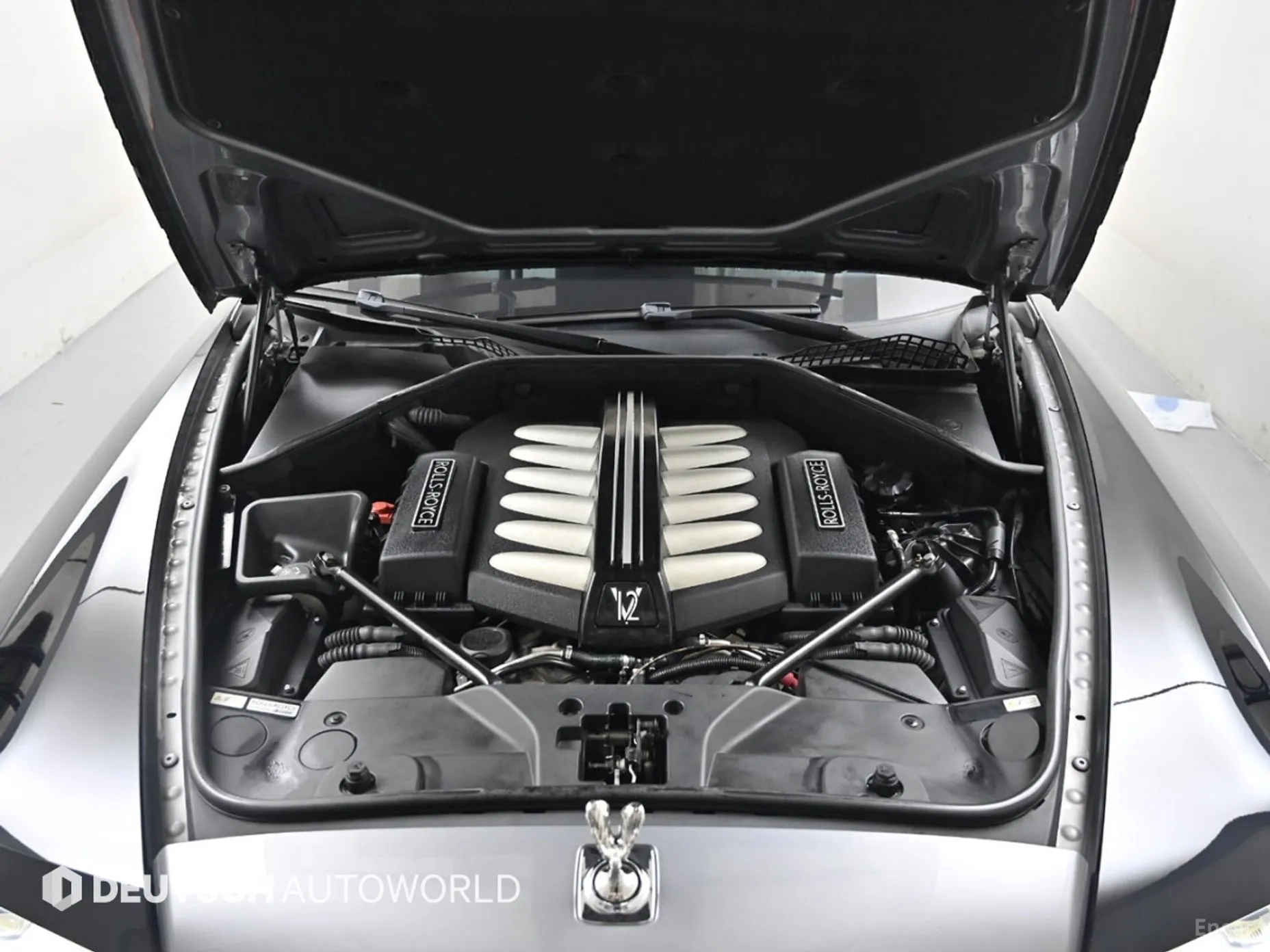 Rolls-Royce Ghost превью 6