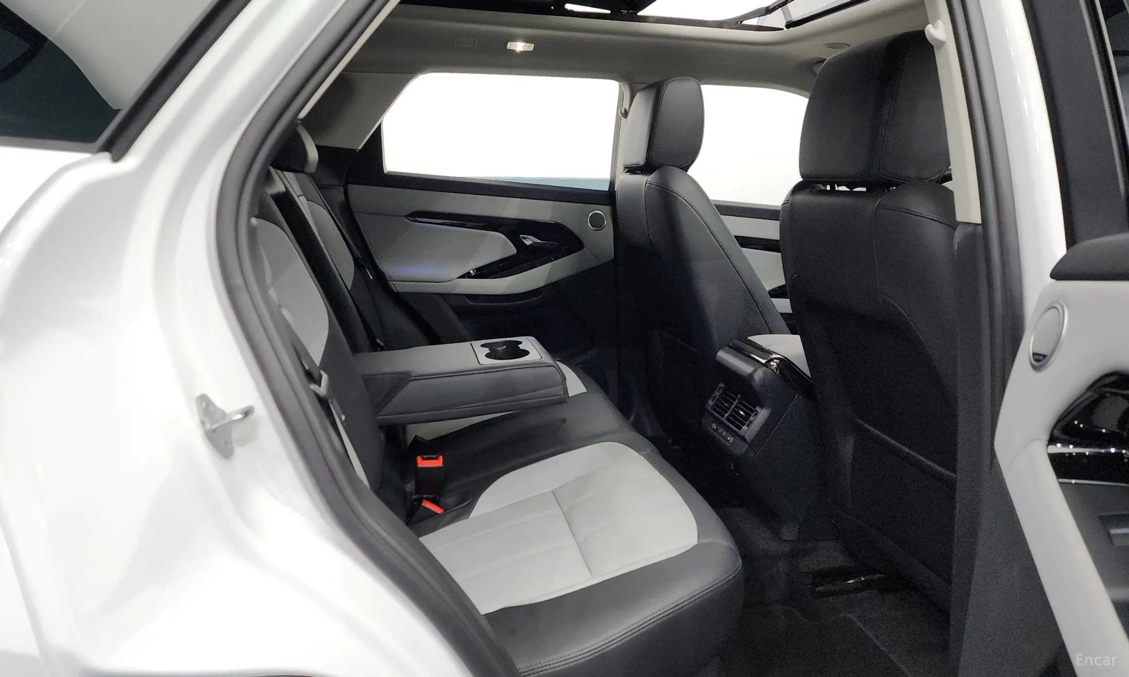 Land Rover Range Rover Evoque 2nd Generation превью 12