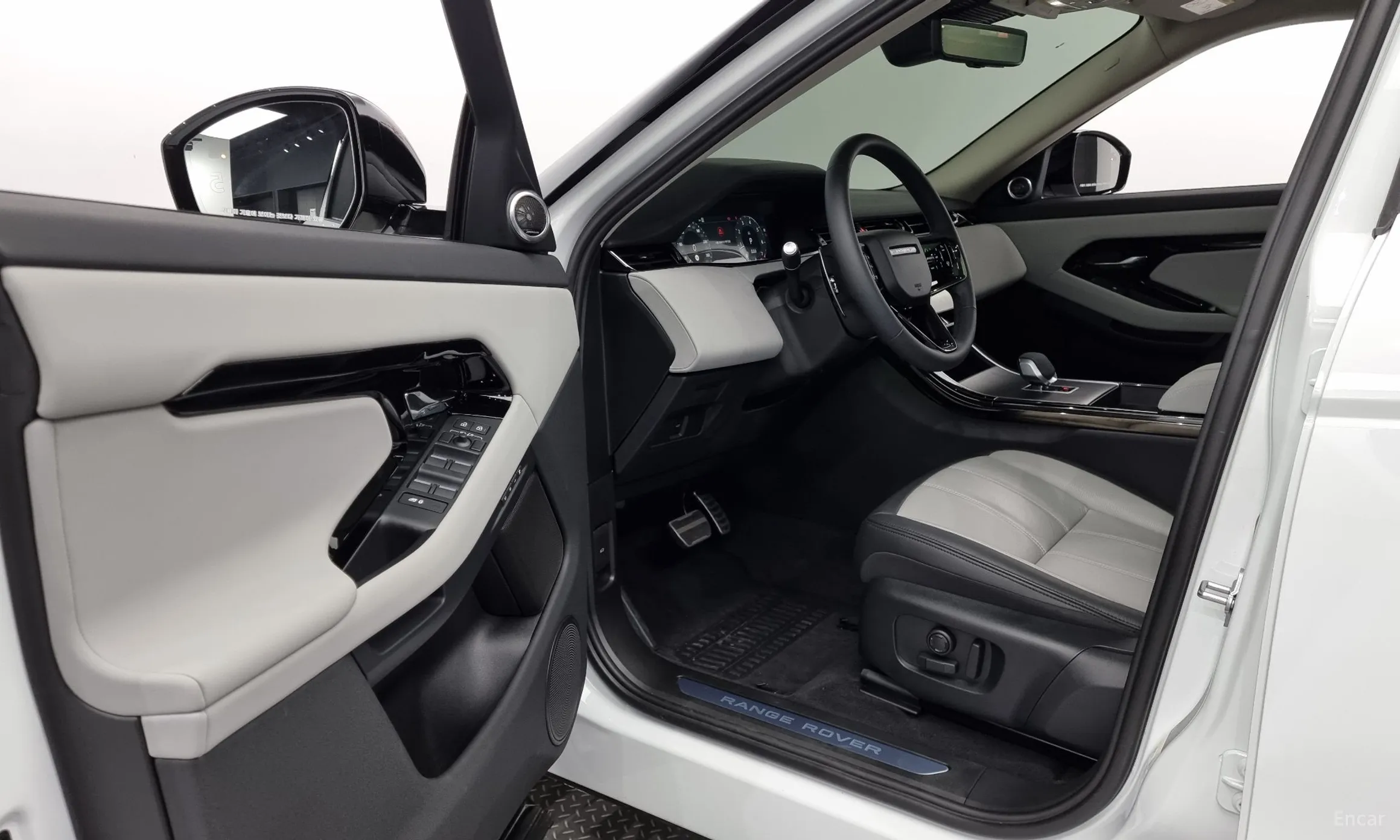 Land Rover Range Rover Evoque 2nd Generation превью 10