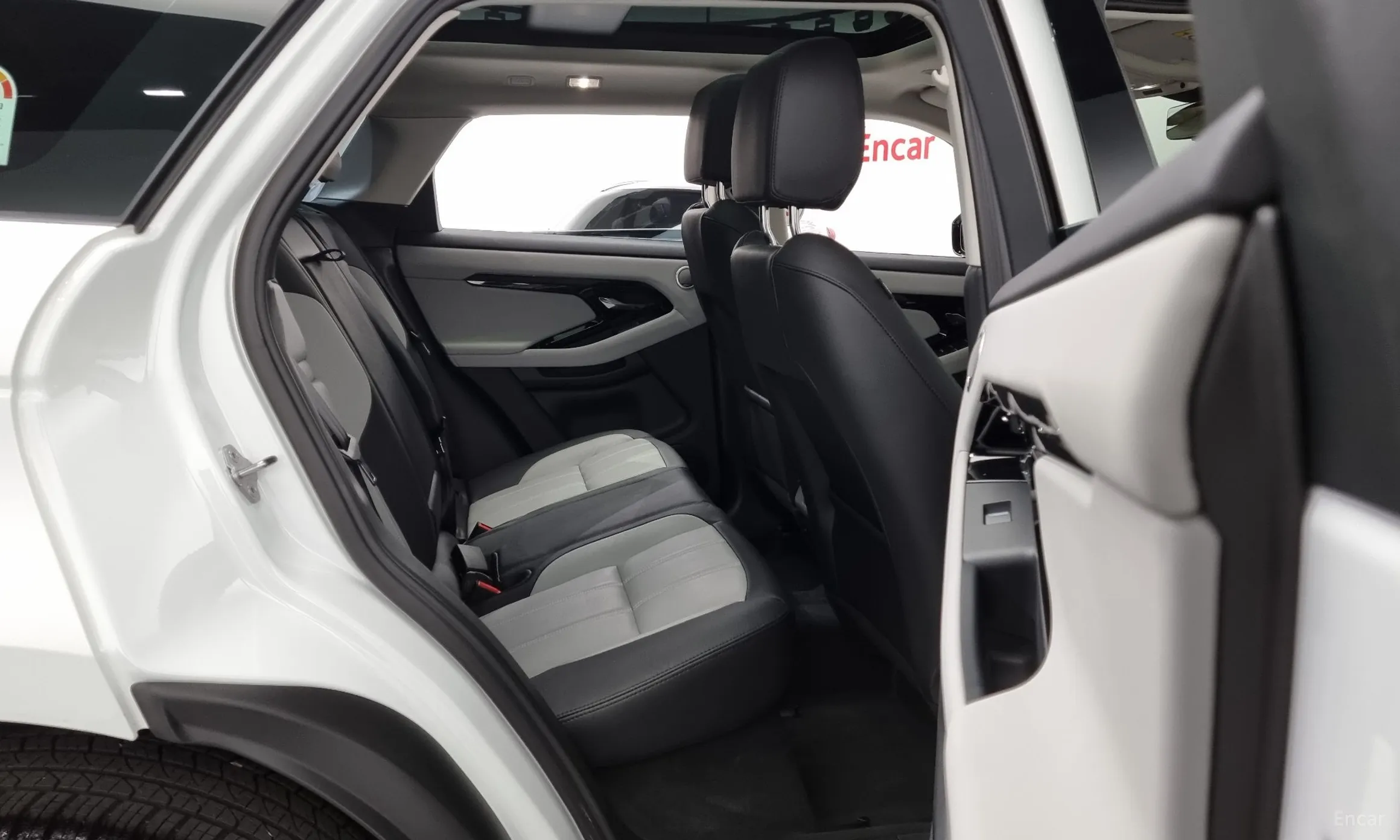 Land Rover Range Rover Evoque 2nd Generation превью 12