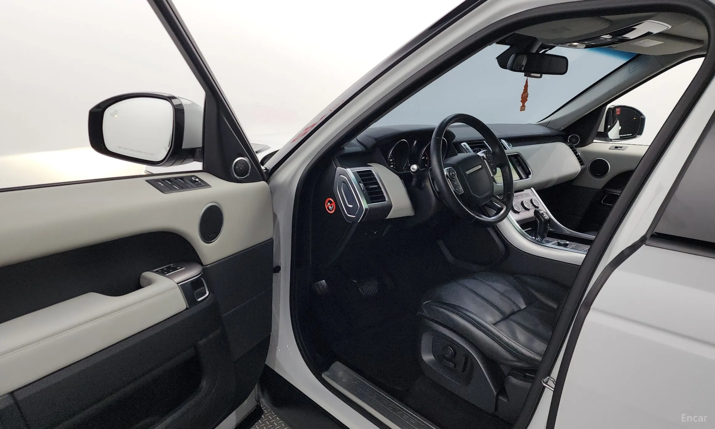 Land Rover Range Rover Sport 2nd Generation превью 10