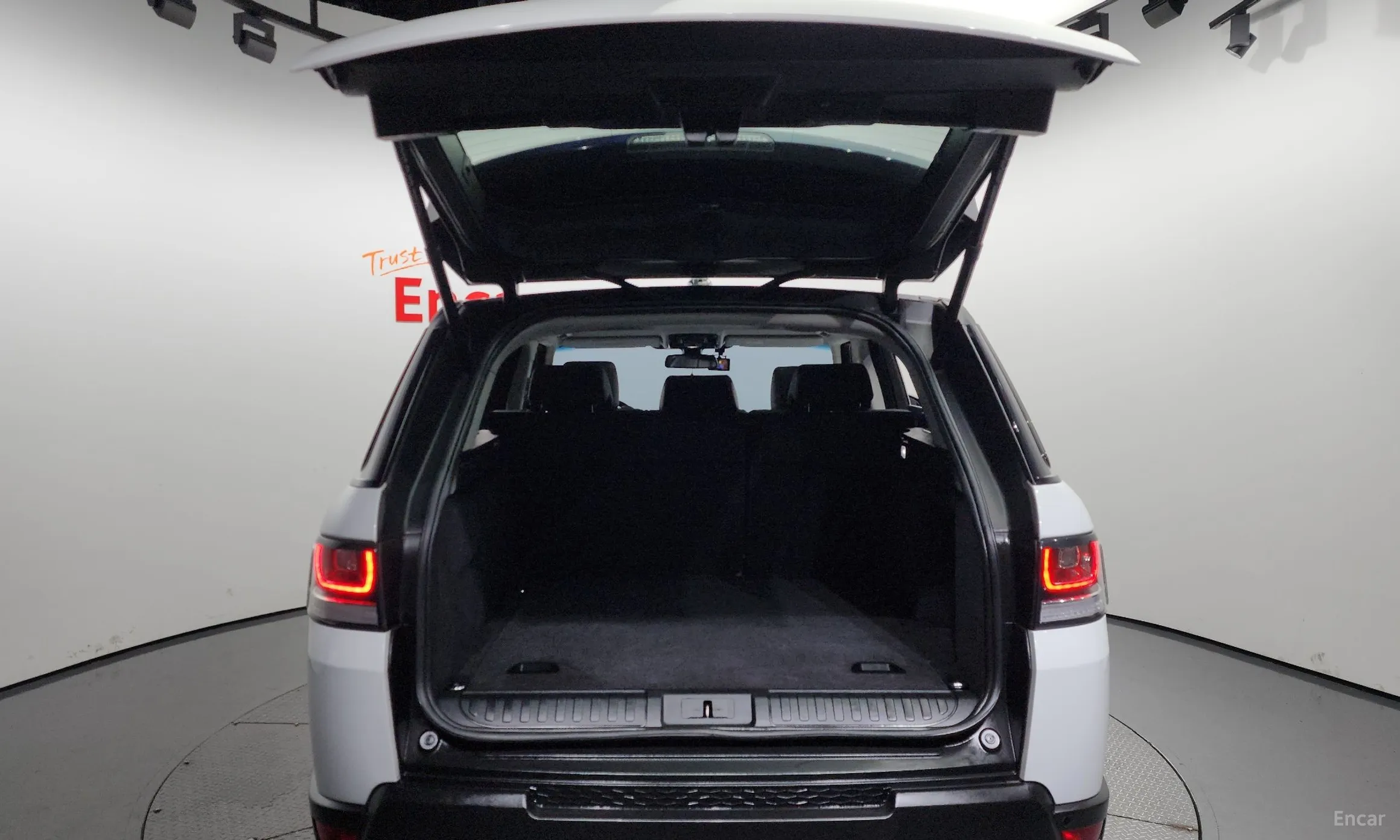 Land Rover Range Rover Sport 2nd Generation превью 20