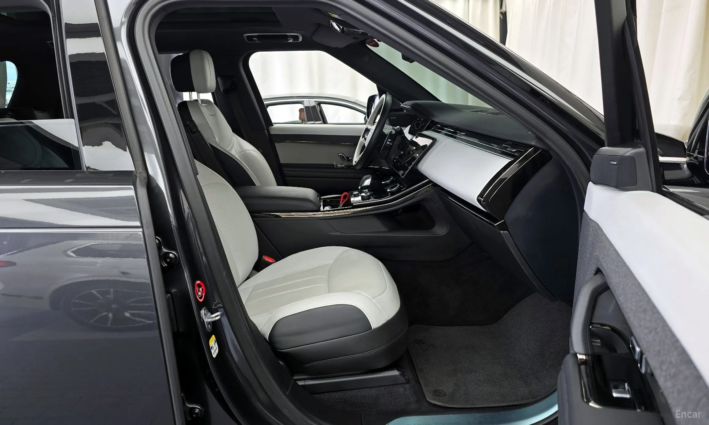 Land Rover Range Rover Sport 3rd Generation превью 11