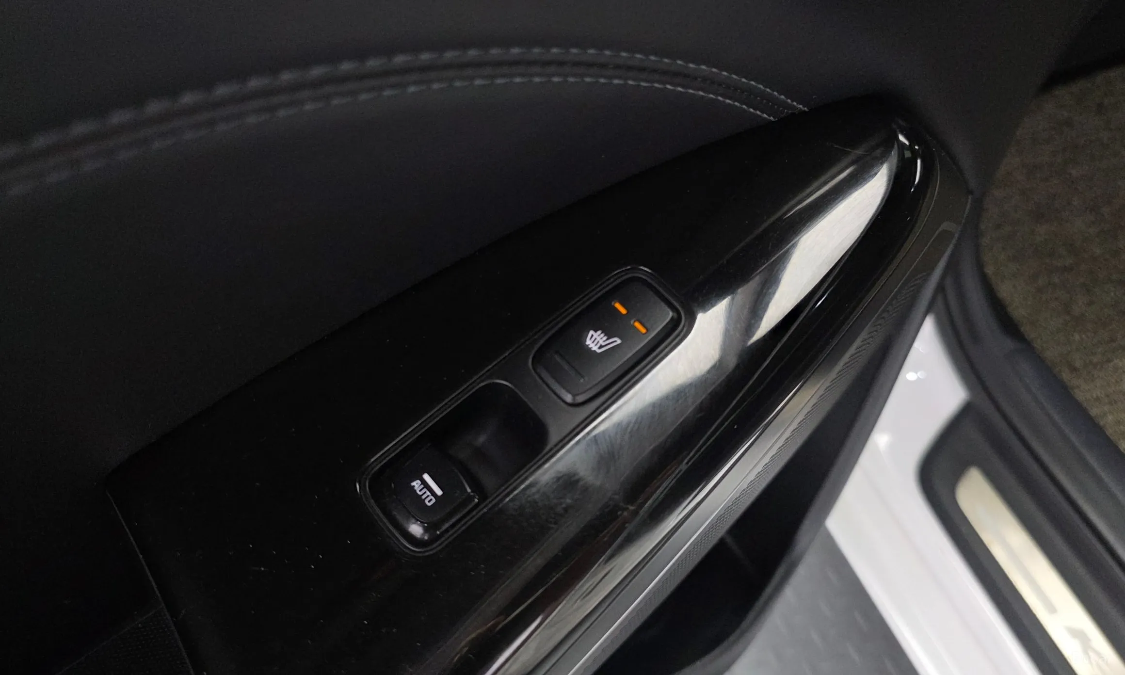 Kia K7 Premier превью 18
